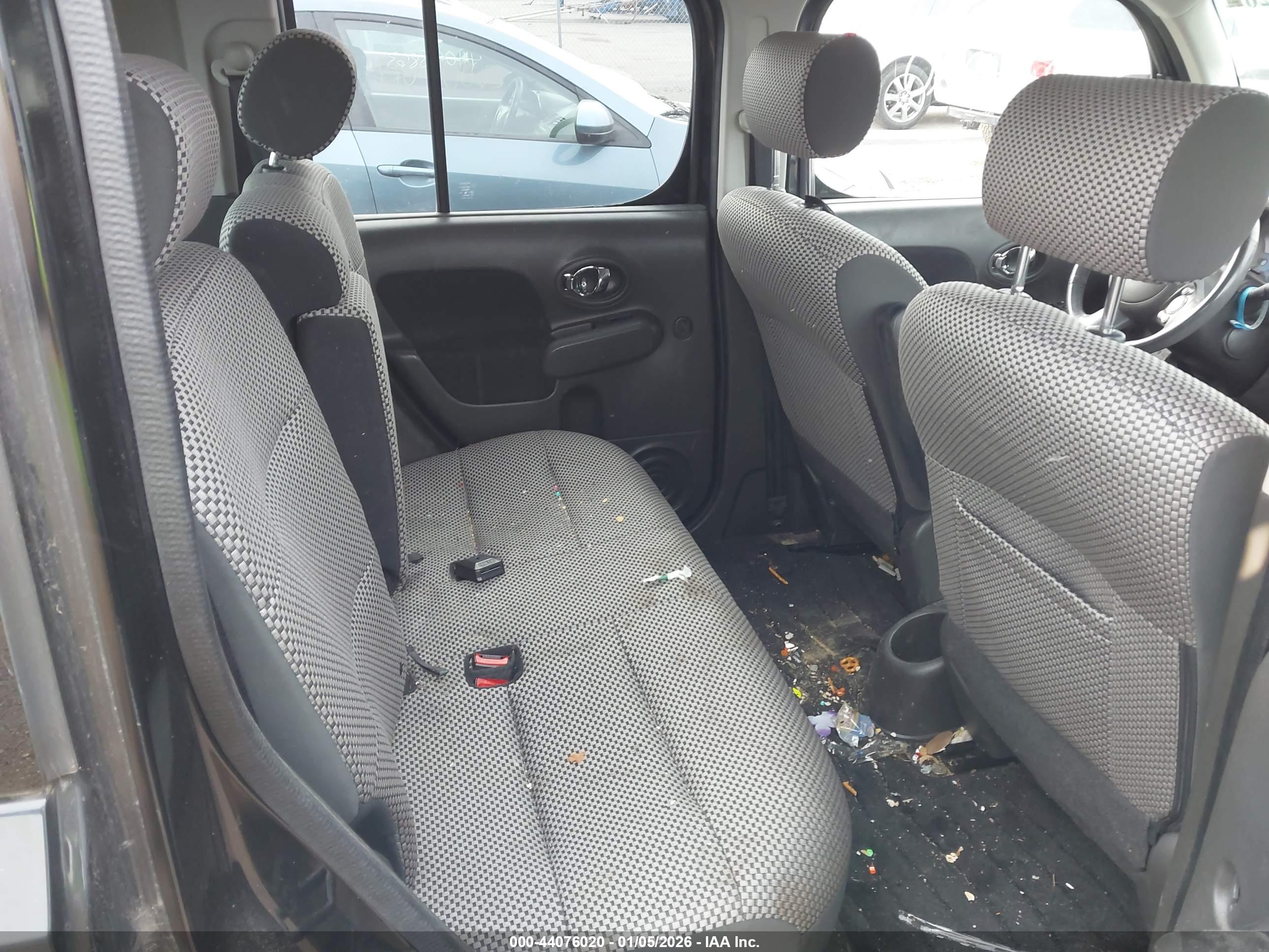 NISSAN CUBE image 8