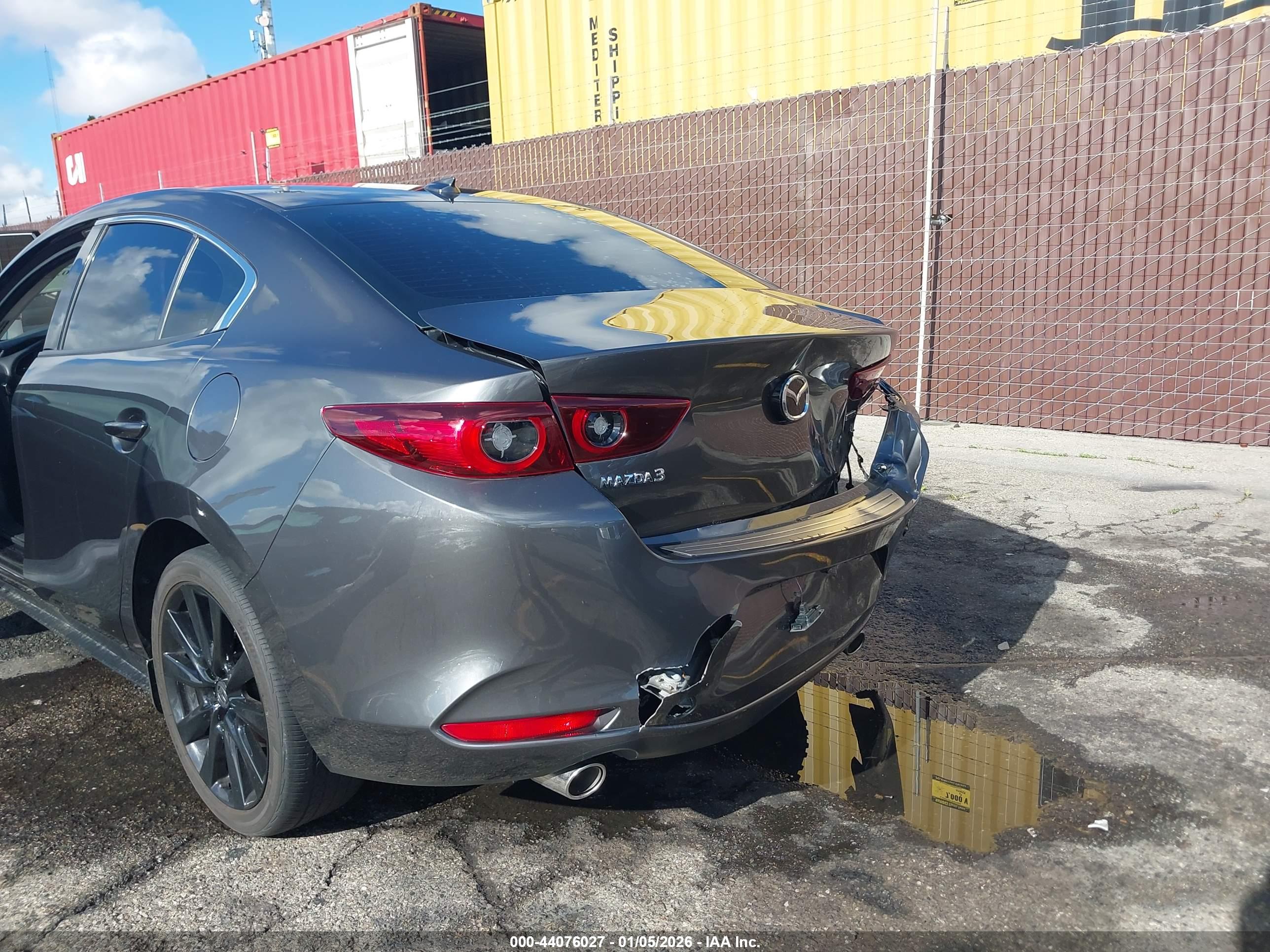 MAZDA MAZDA3 image 6
