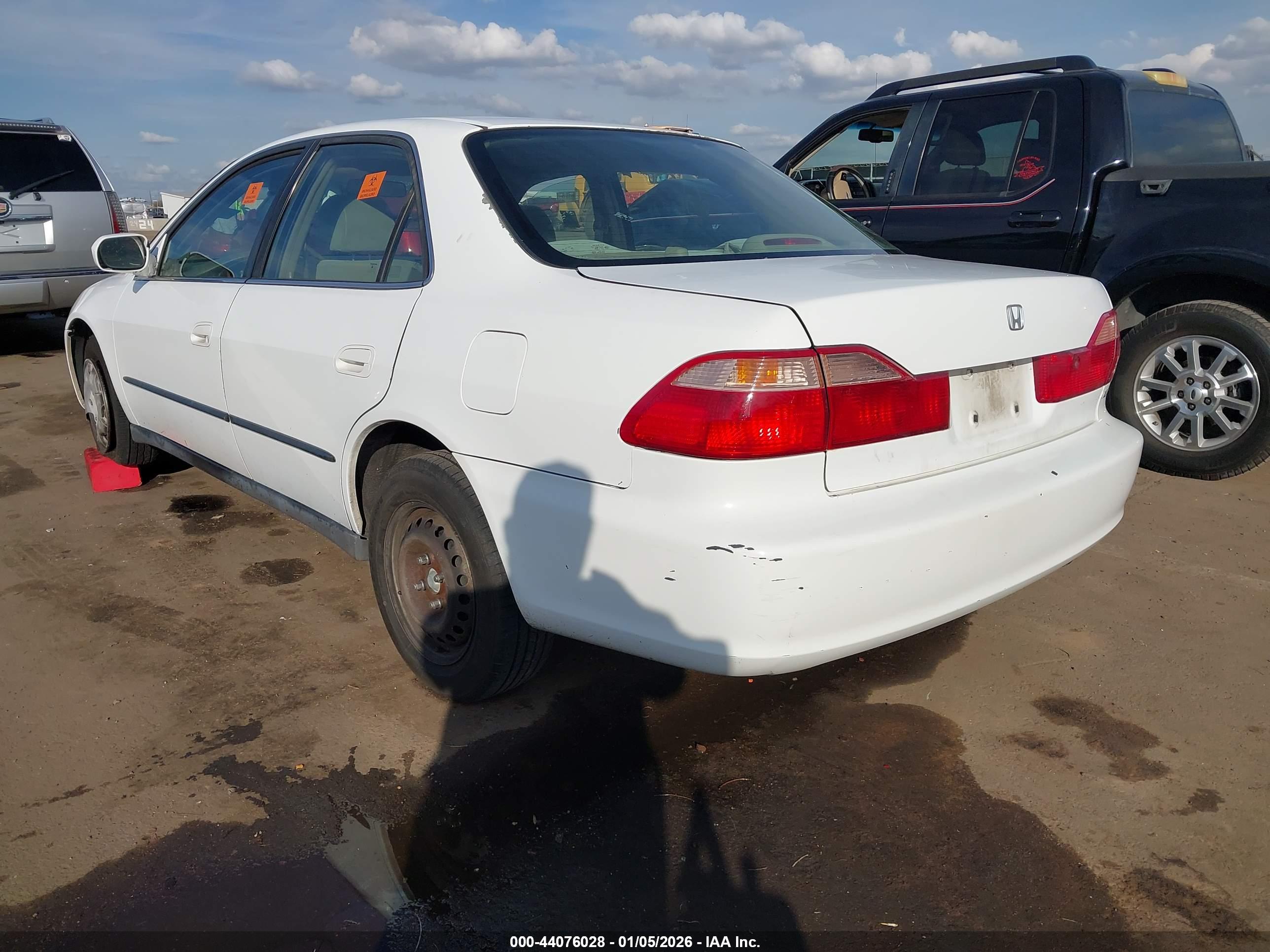 HONDA ACCORD image 3