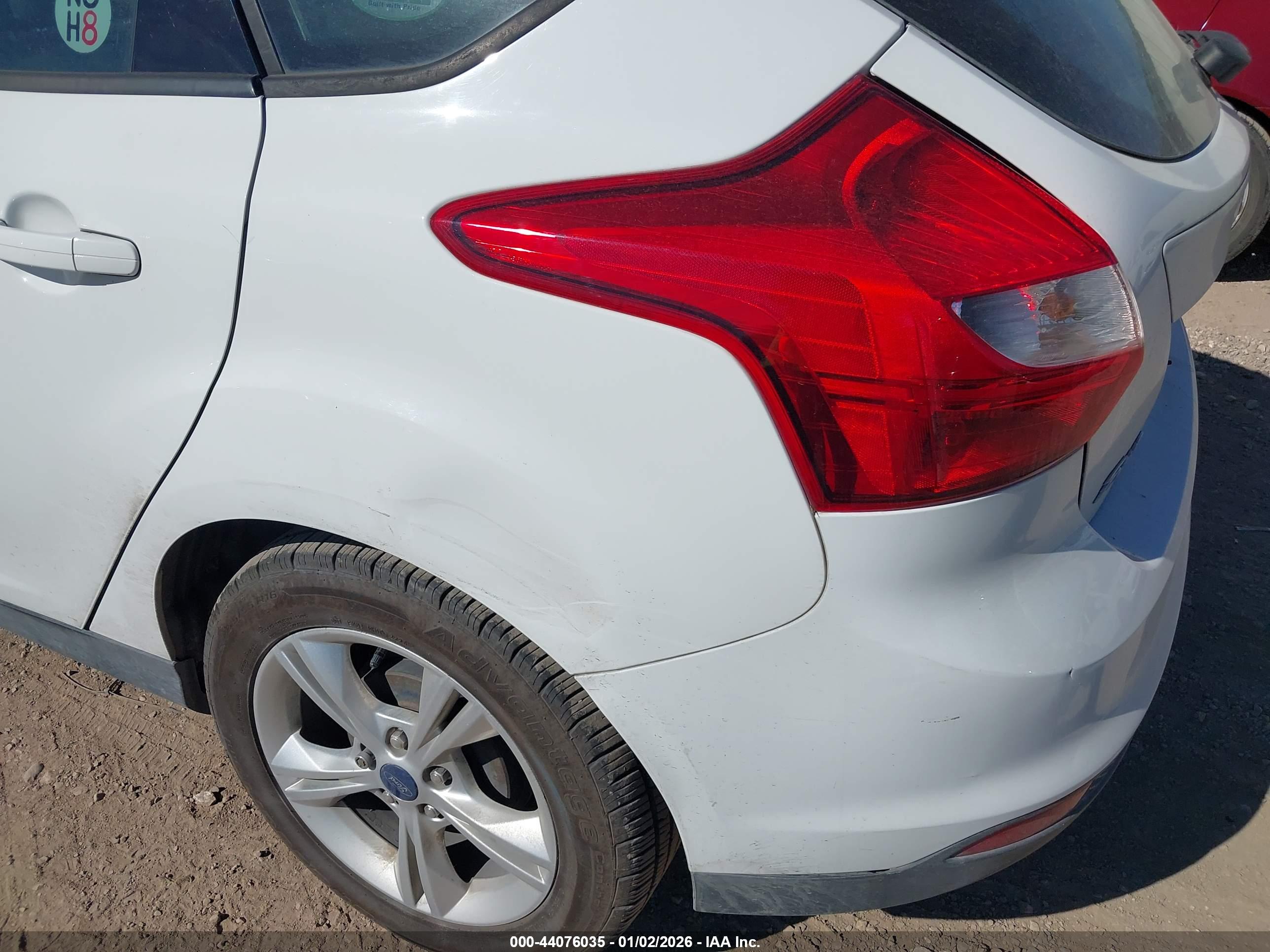 FORD FOCUS image 6