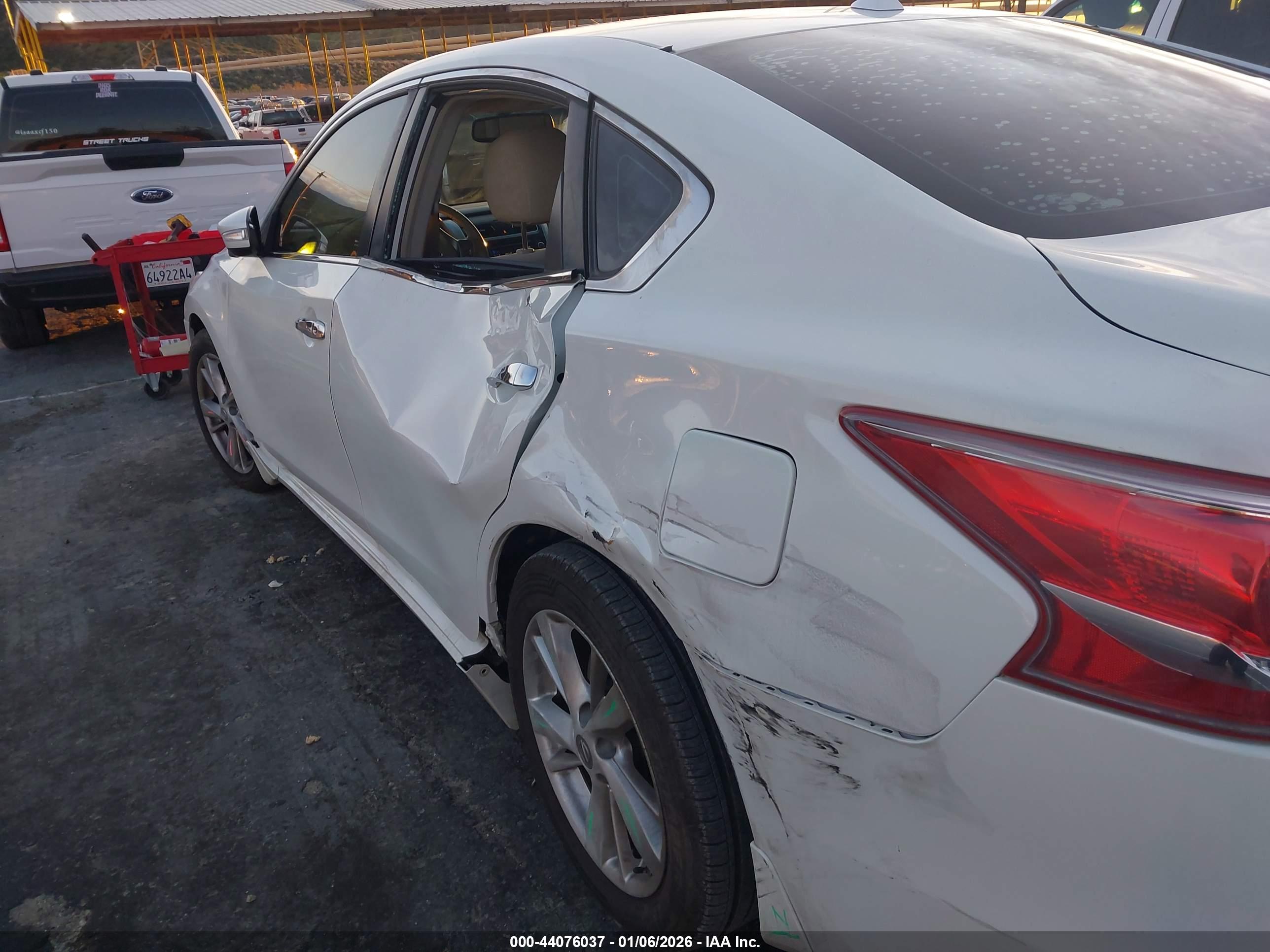 NISSAN ALTIMA image 6