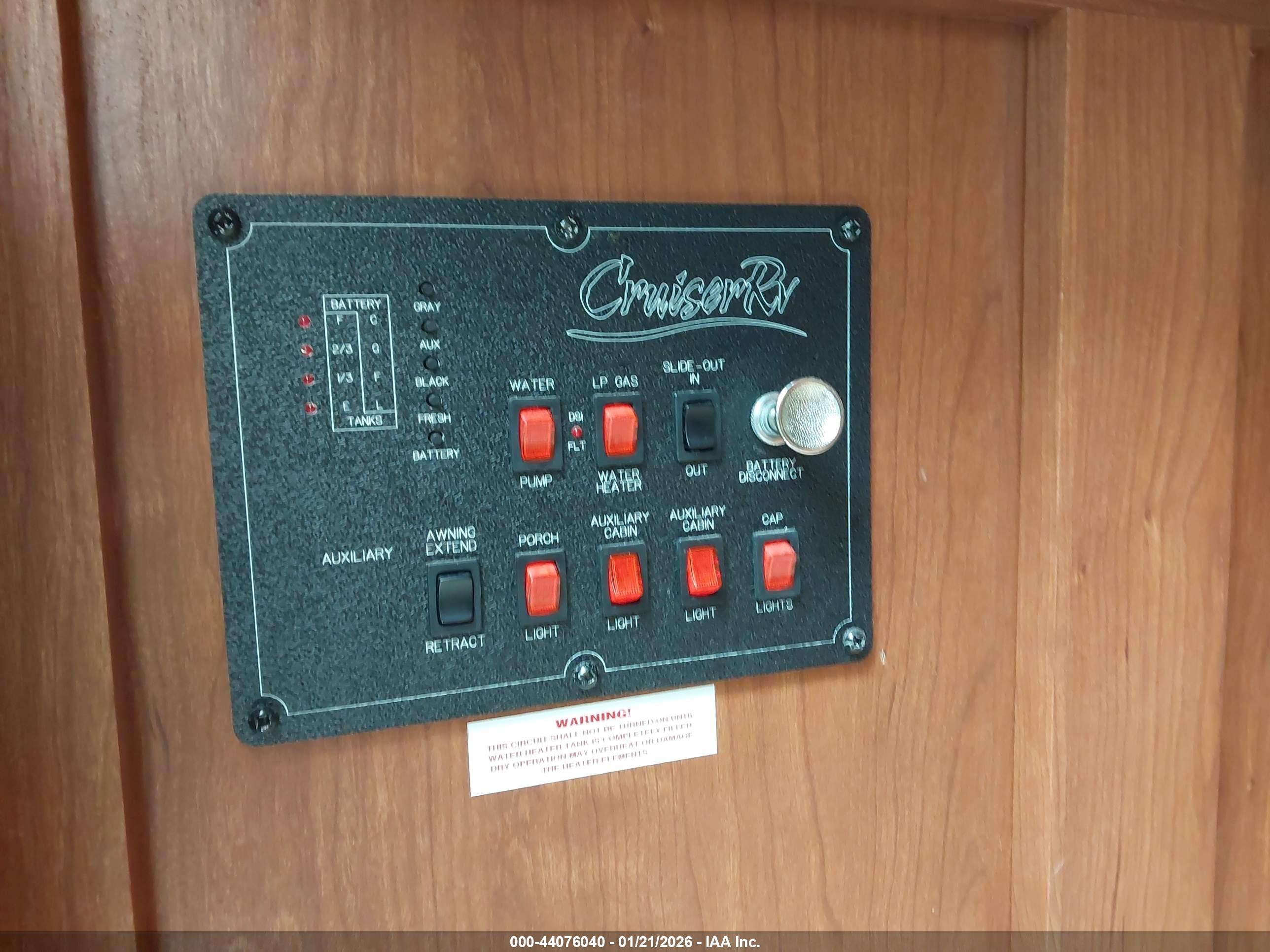 CRUISER RV image 10