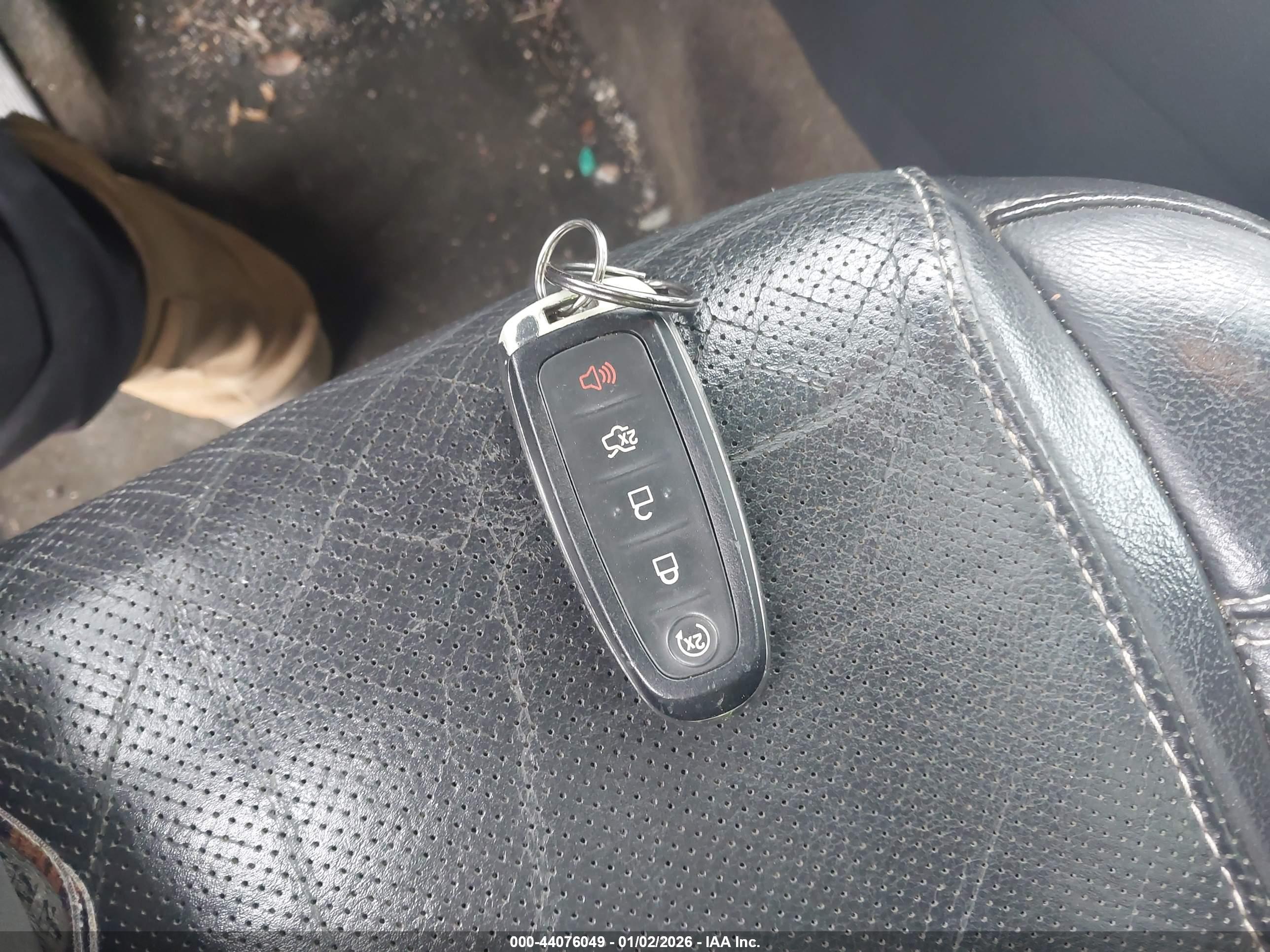 FORD EXPLORER image 11
