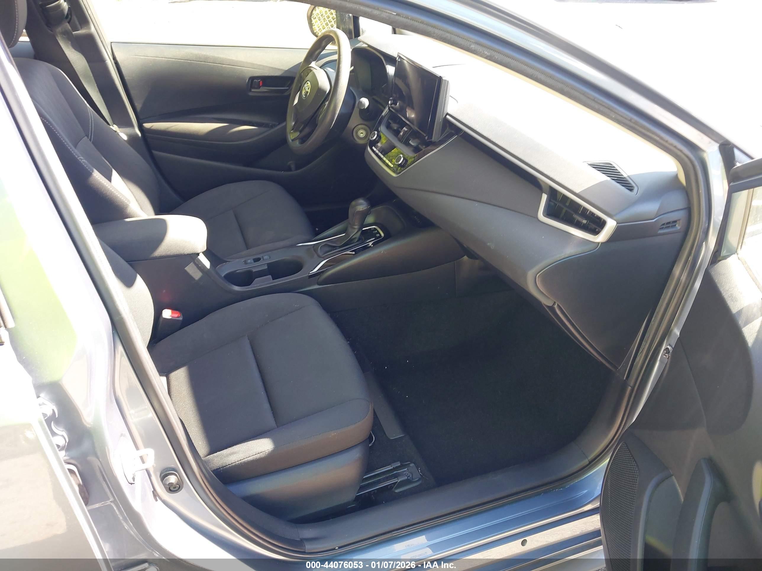 TOYOTA COROLLA image 5
