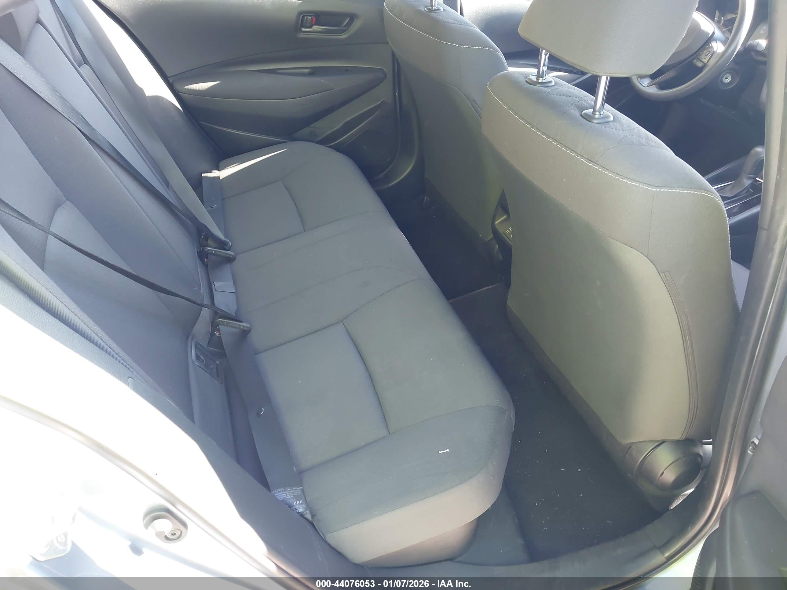 TOYOTA COROLLA image 8