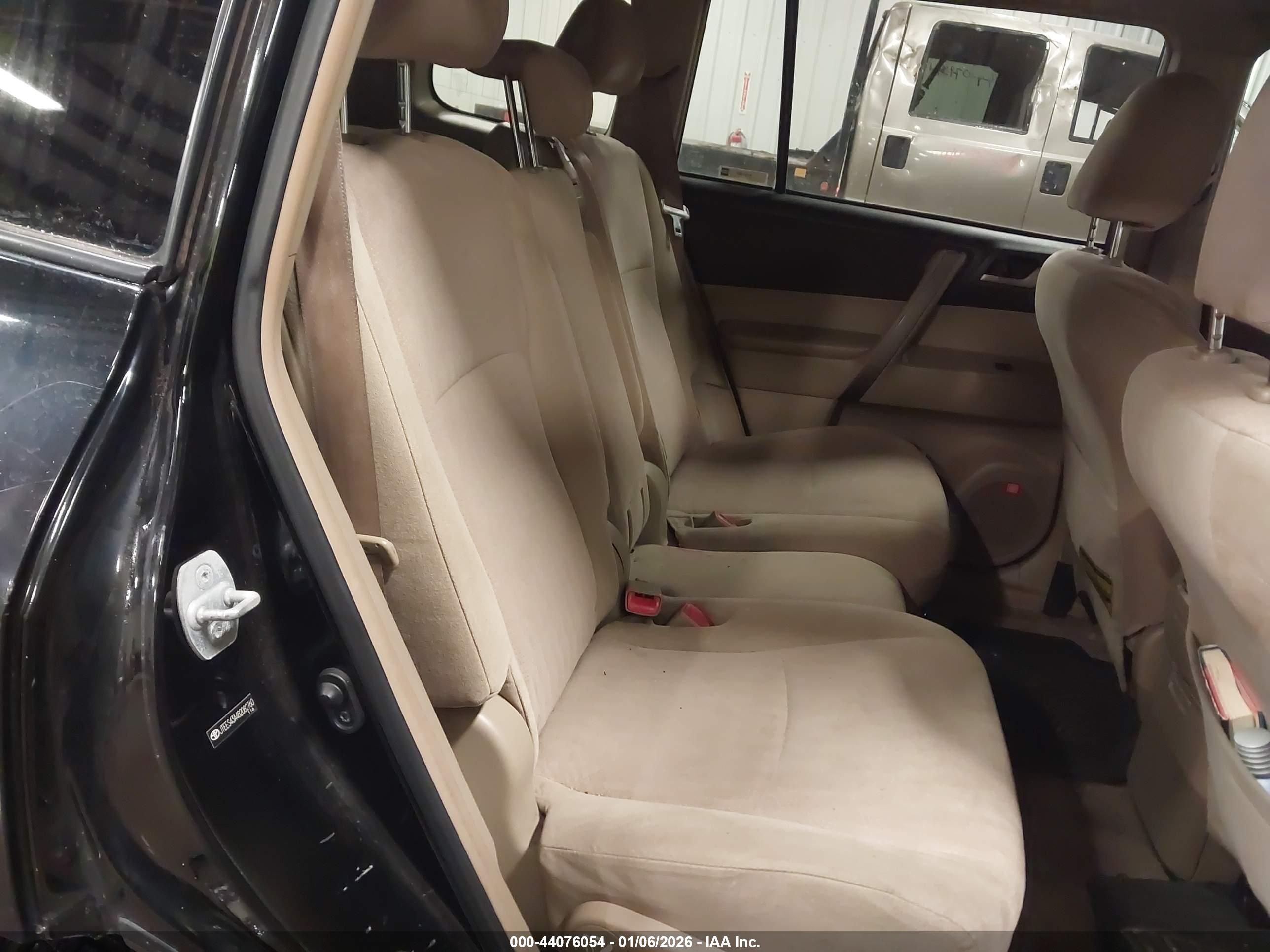 TOYOTA HIGHLANDER image 8
