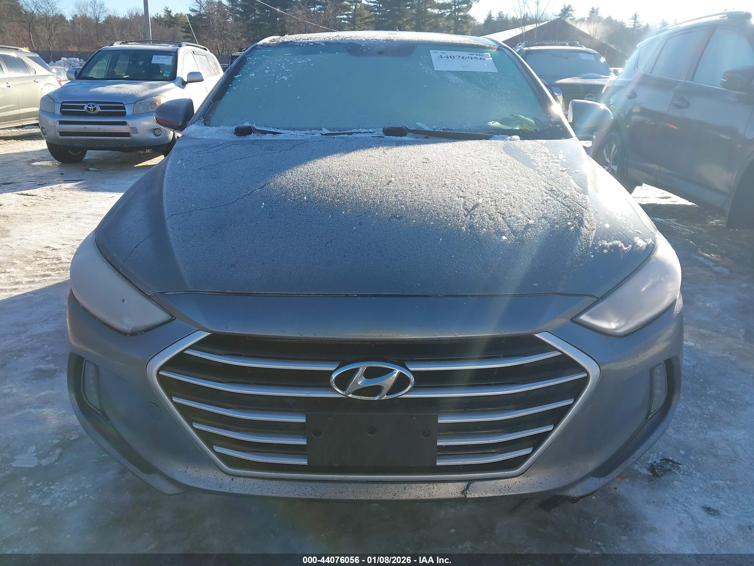 HYUNDAI ELANTRA image 6