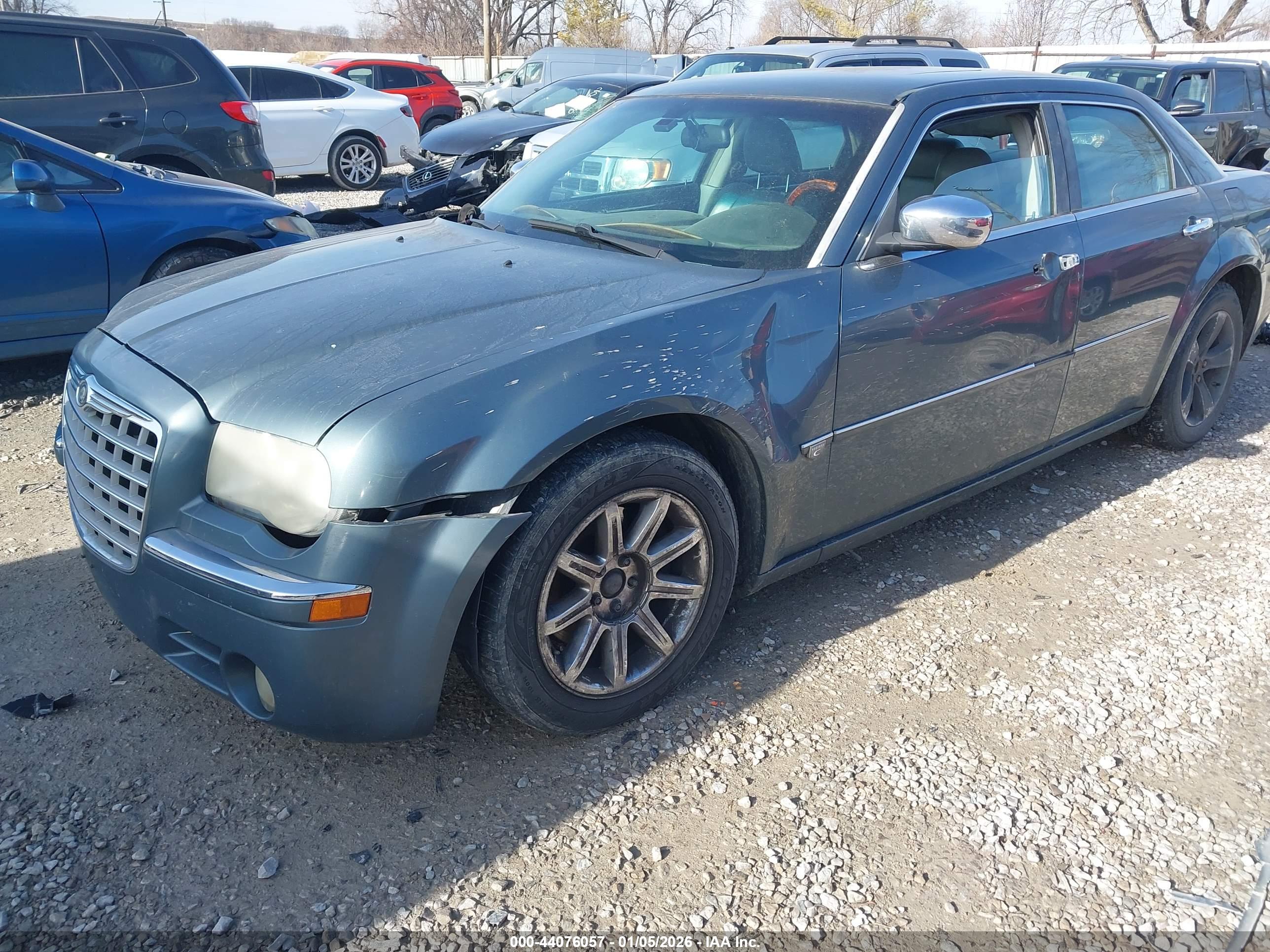 CHRYSLER 300C image 2