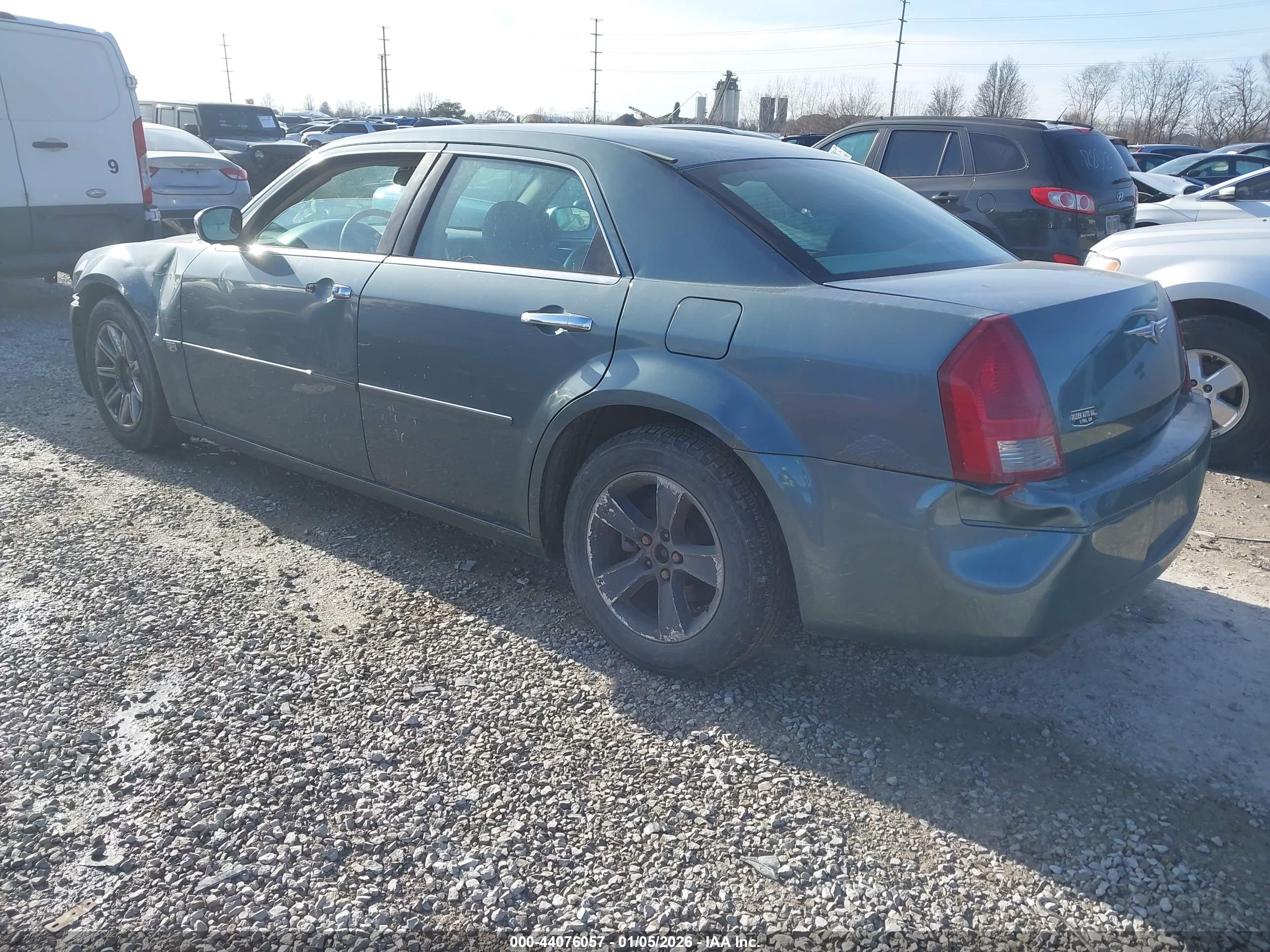 CHRYSLER 300C image 3