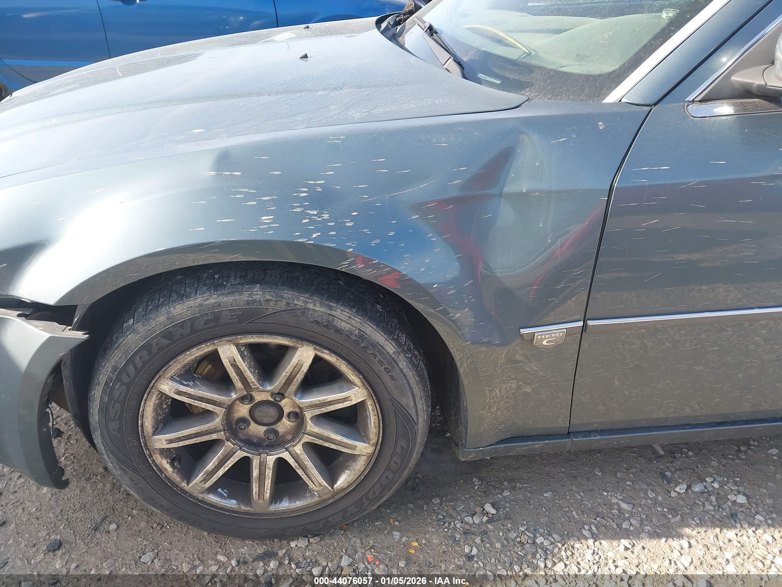 CHRYSLER 300C image 6