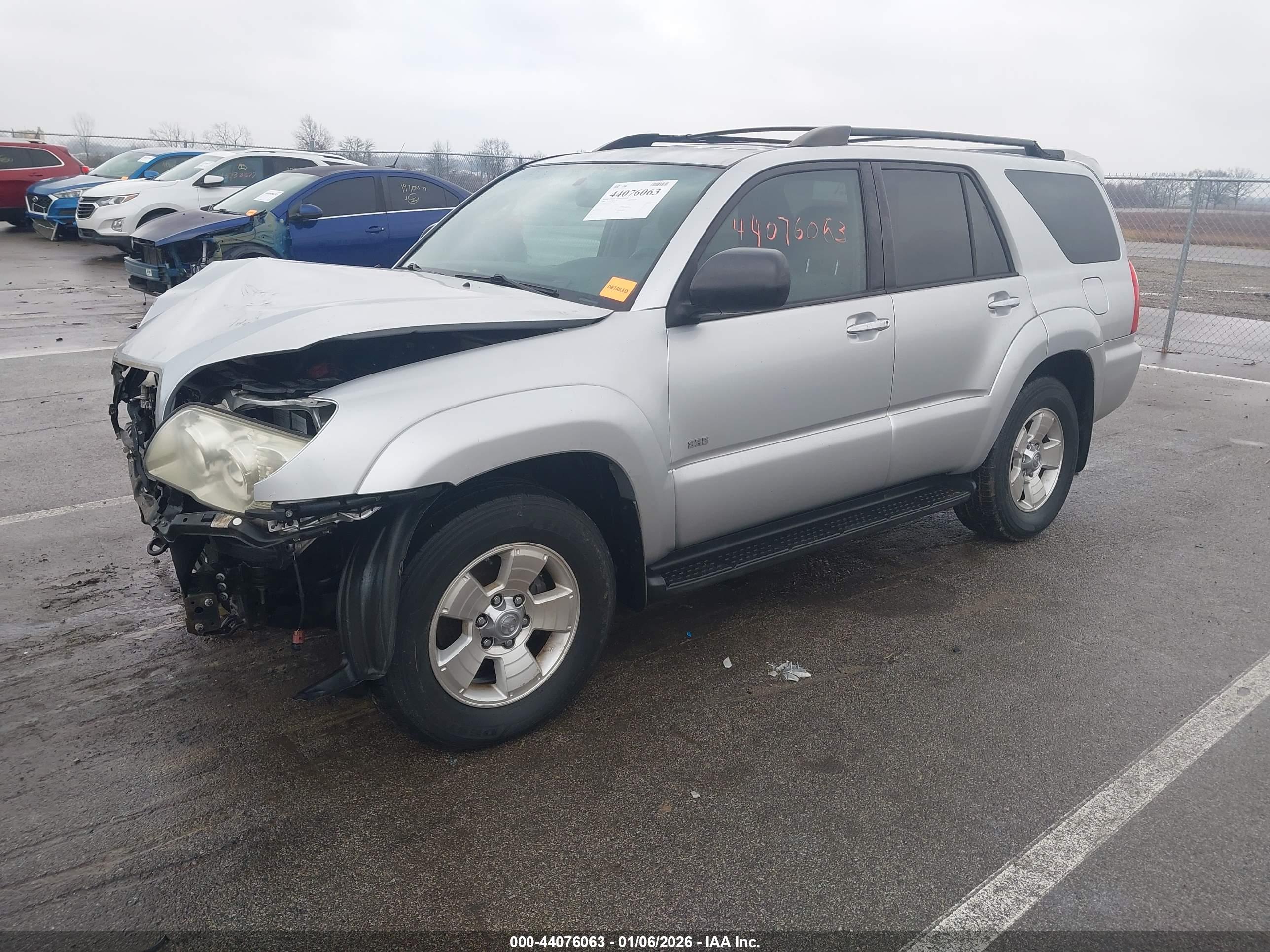 TOYOTA 4RUNNER image 2