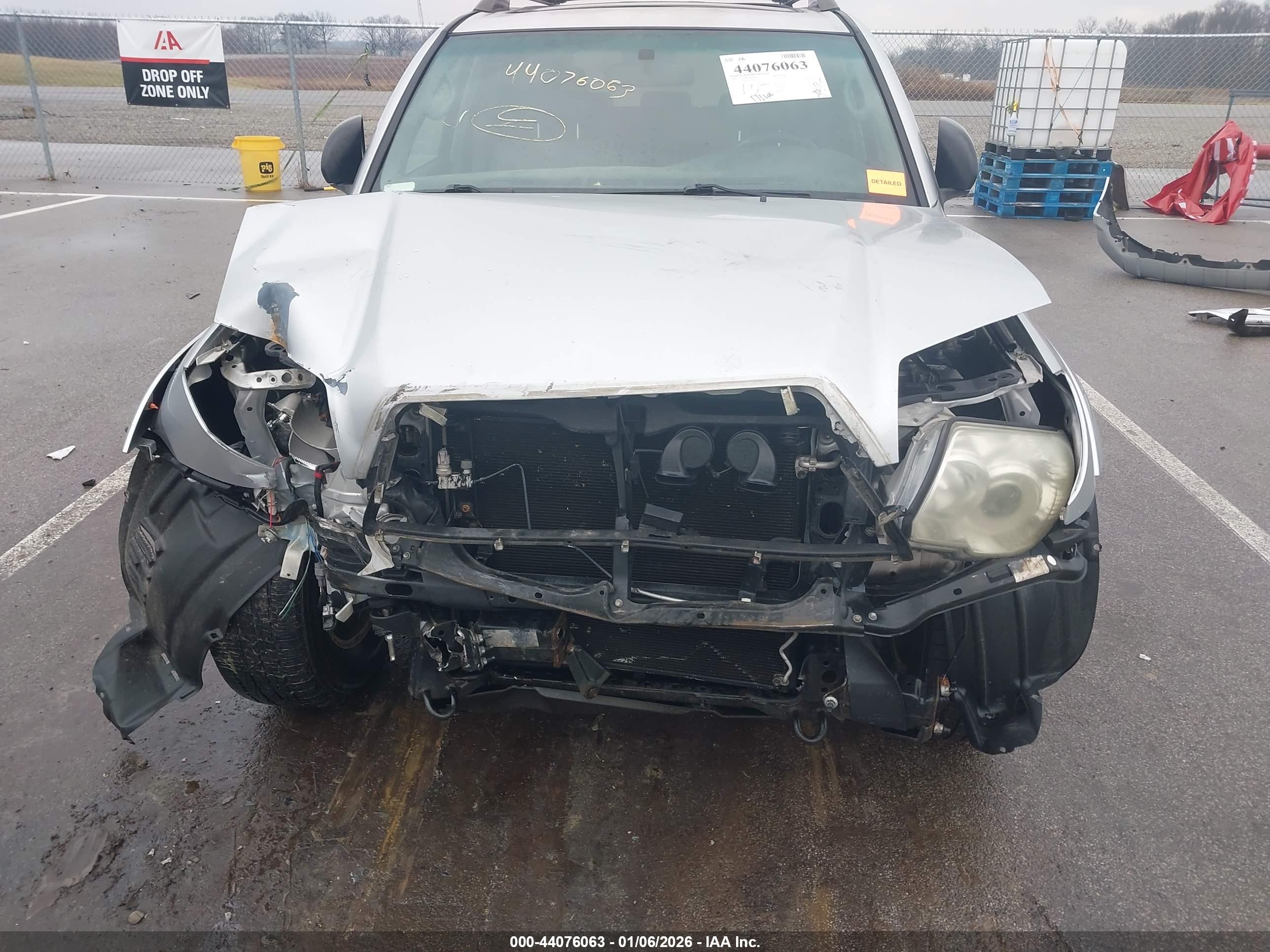 TOYOTA 4RUNNER image 6