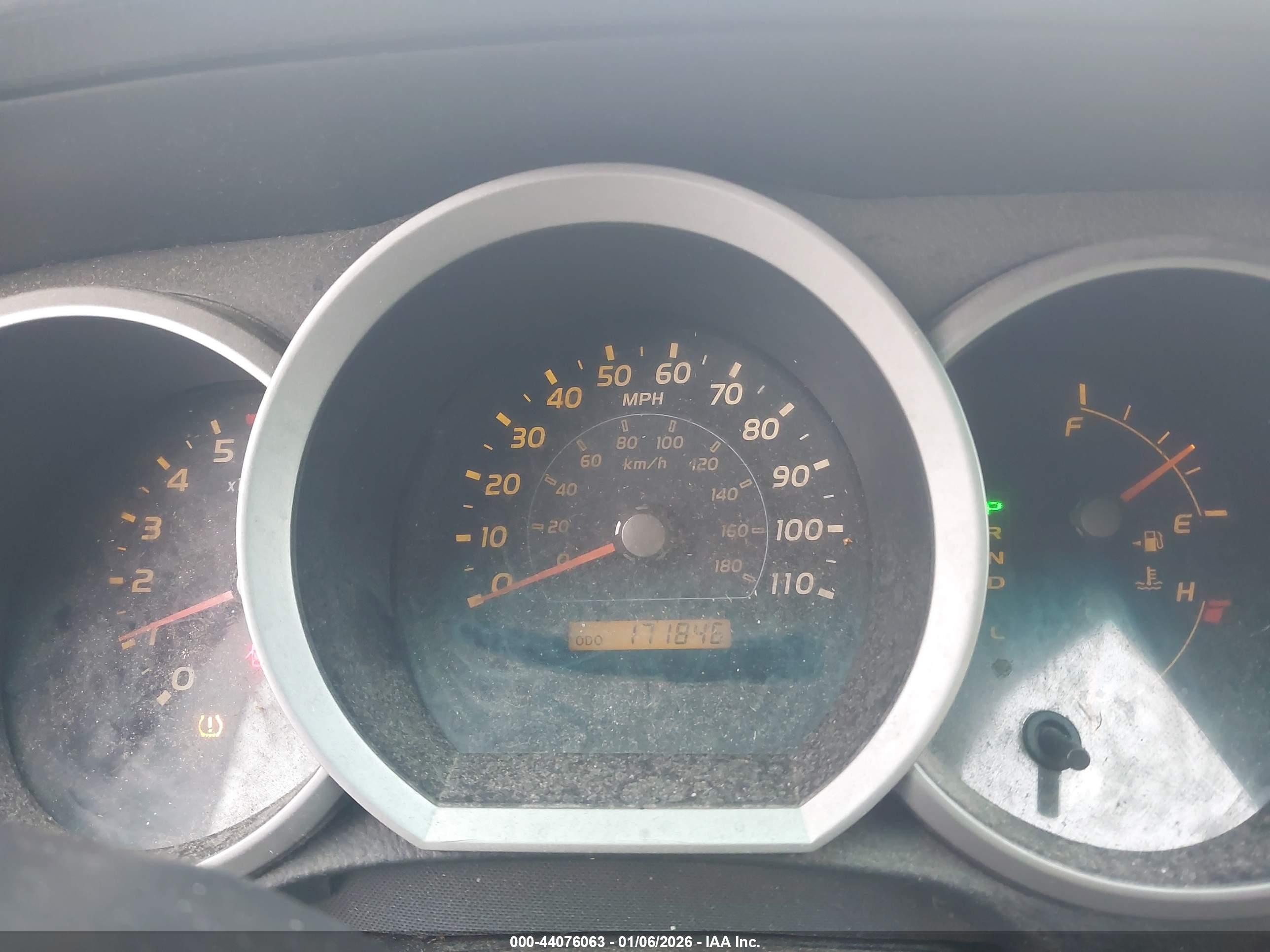 TOYOTA 4RUNNER image 7