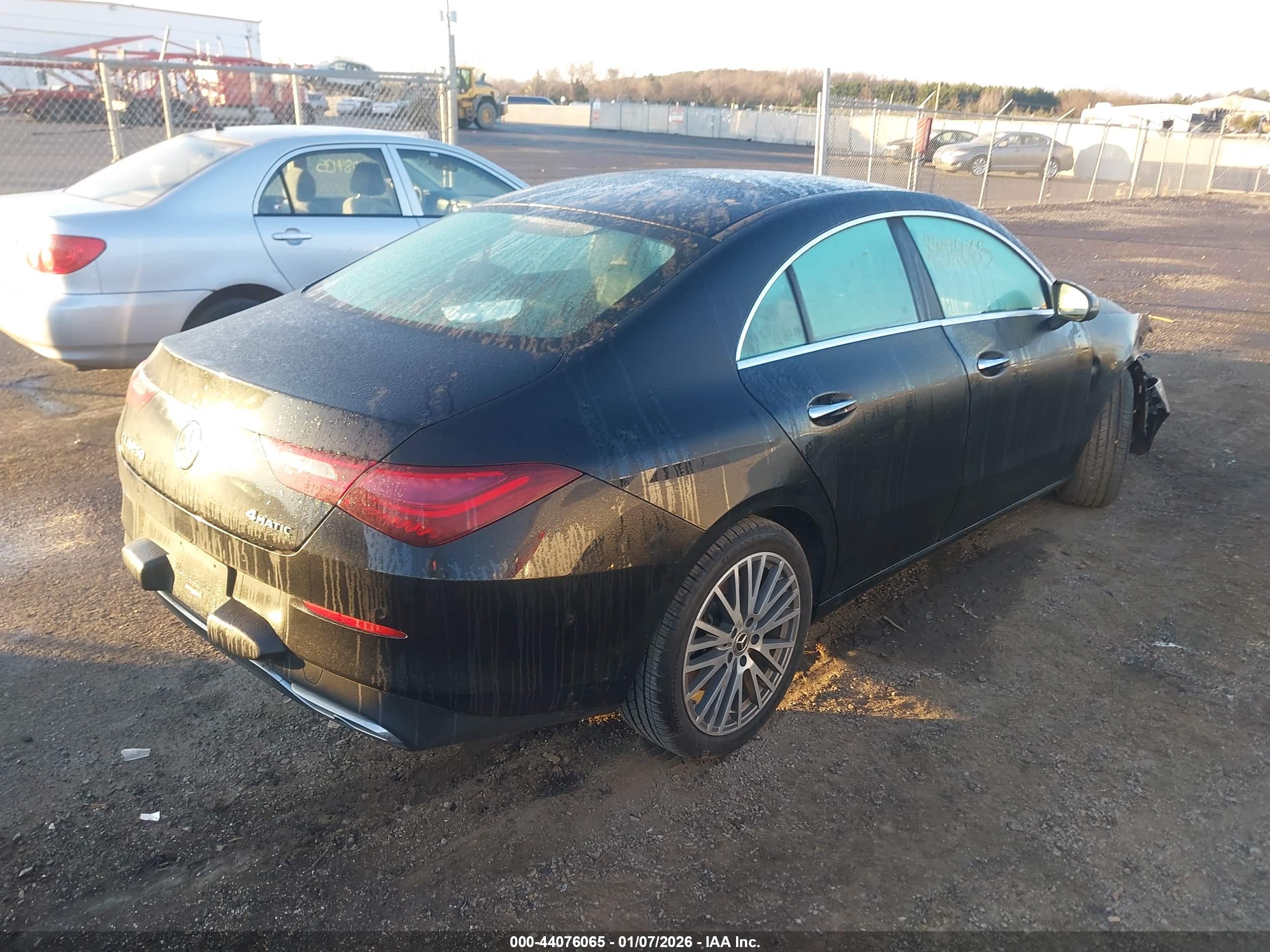 MERCEDES-BENZ CLA image 4