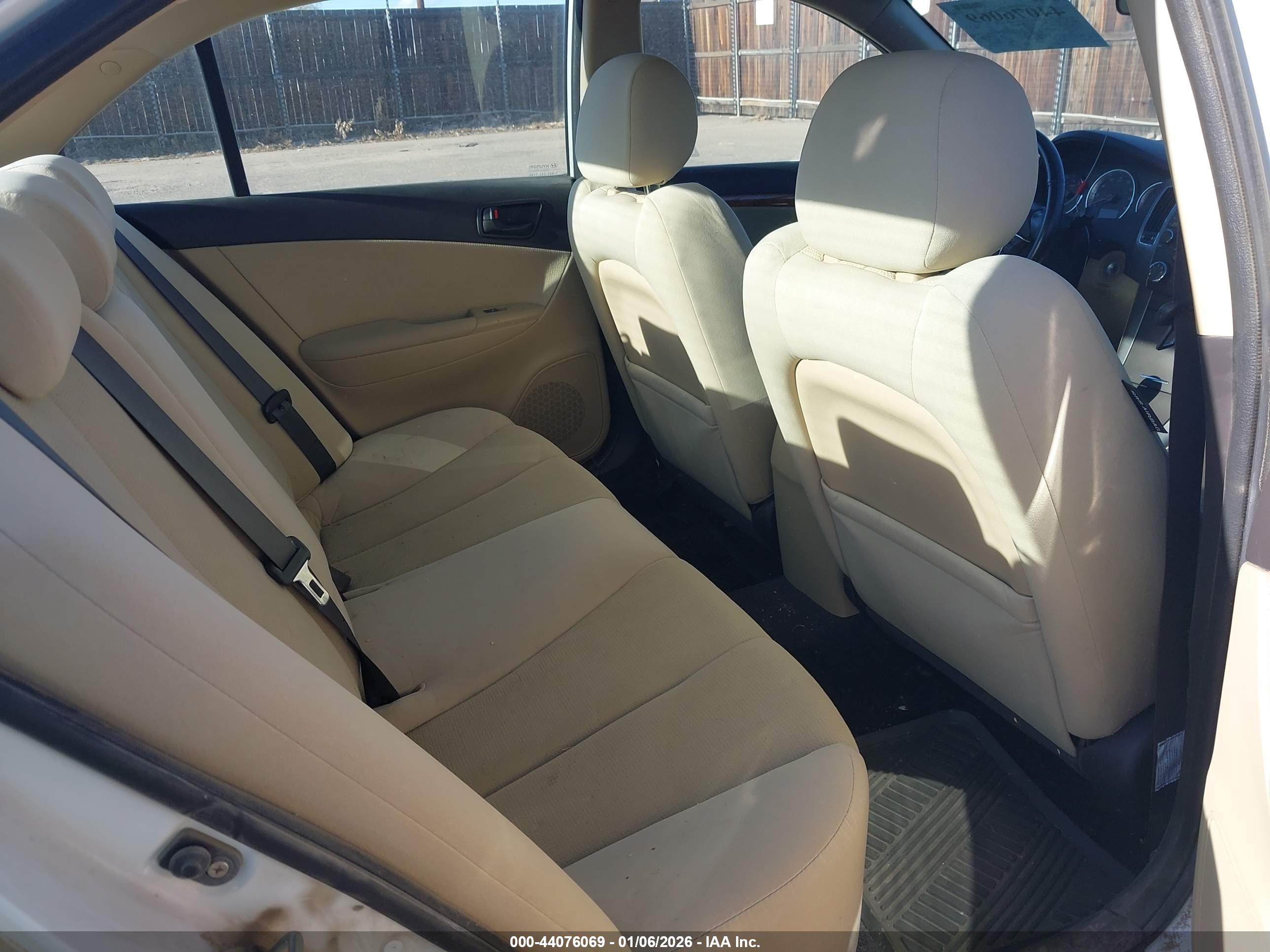 HYUNDAI SONATA image 8