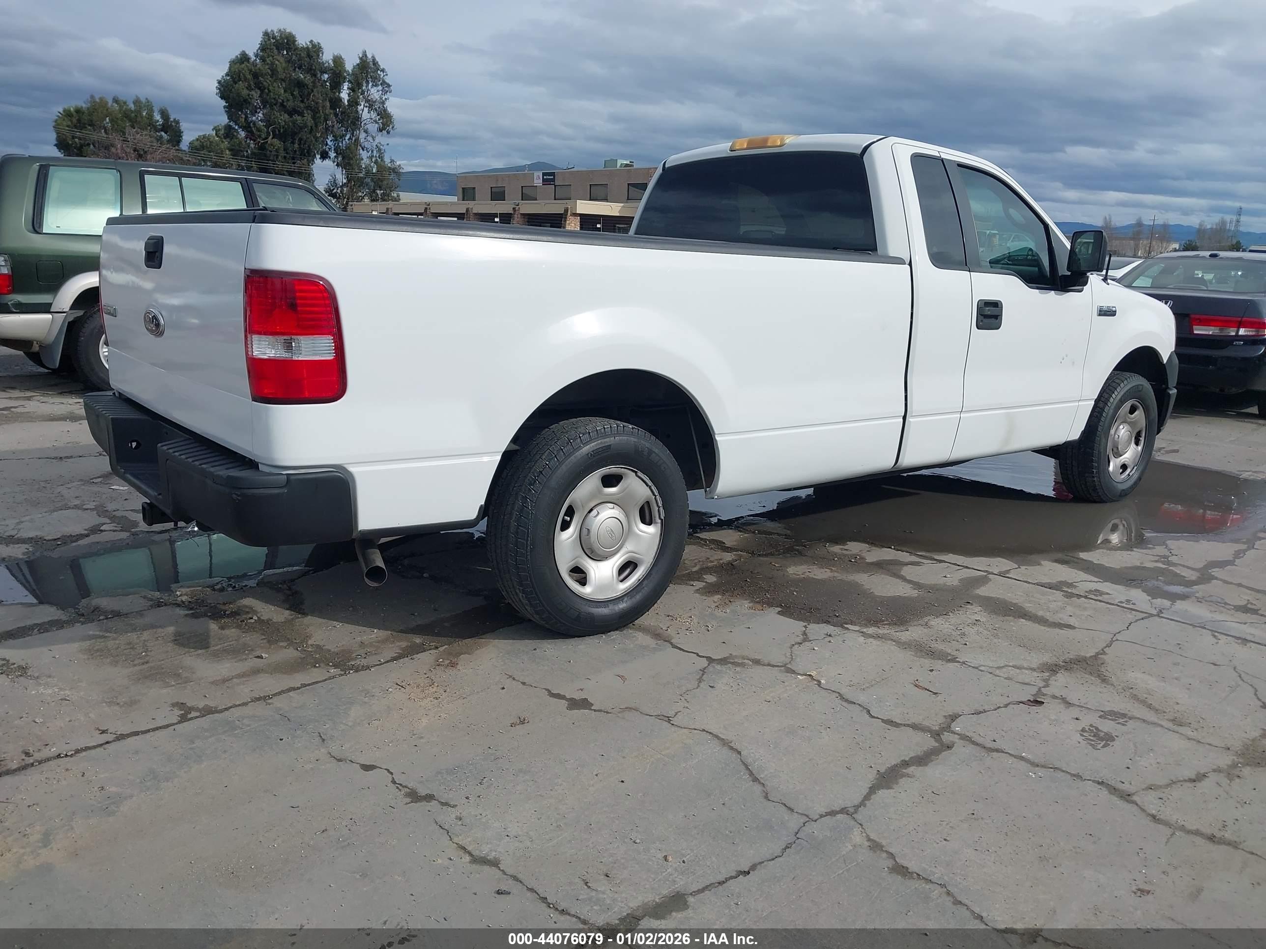 FORD F-150 image 4
