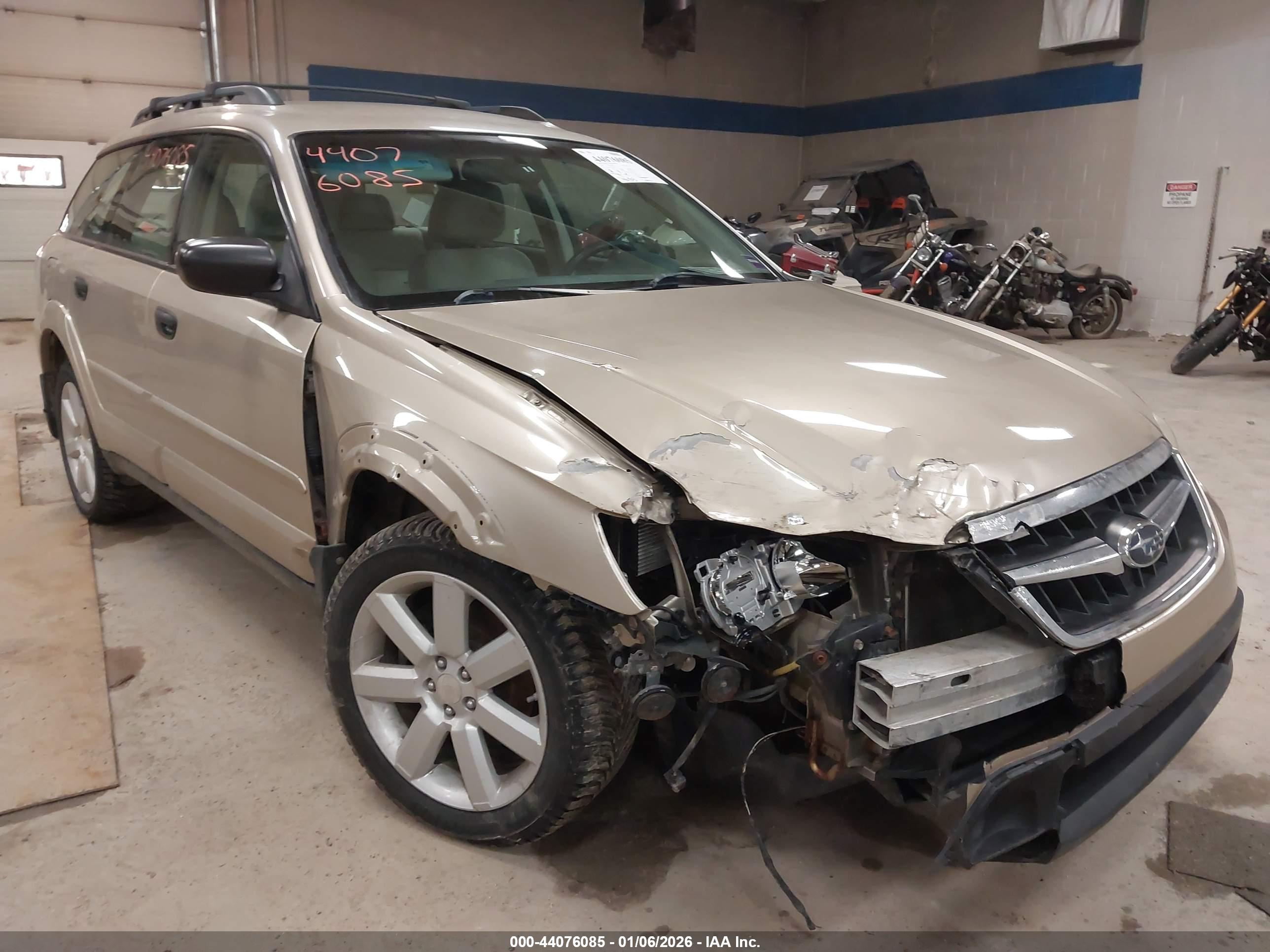 SUBARU OUTBACK image 6