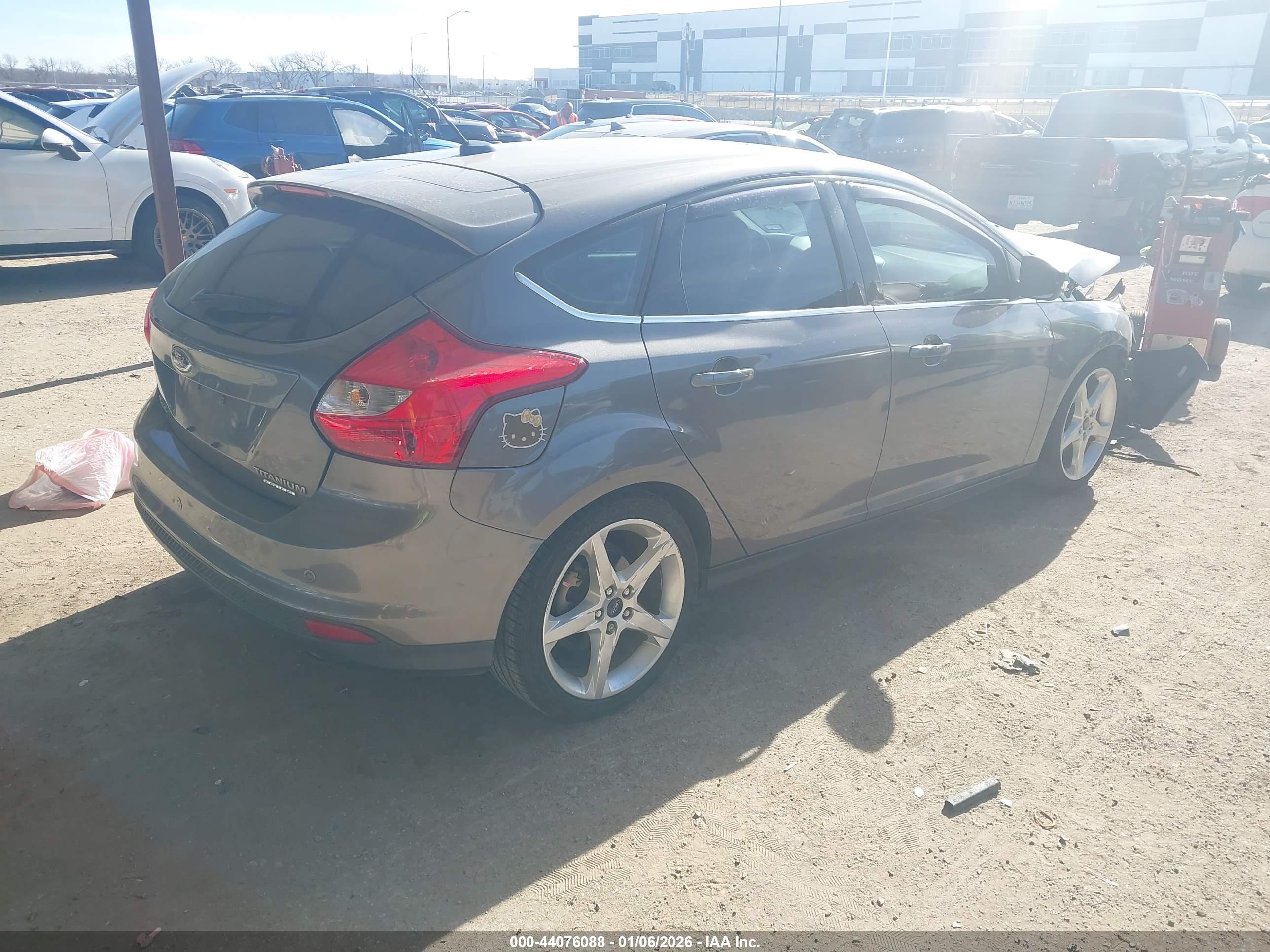 FORD FOCUS image 4
