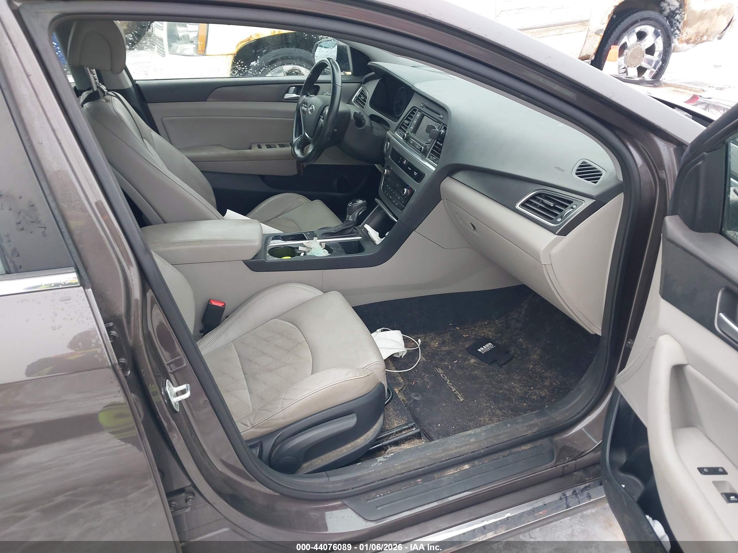 HYUNDAI SONATA image 5