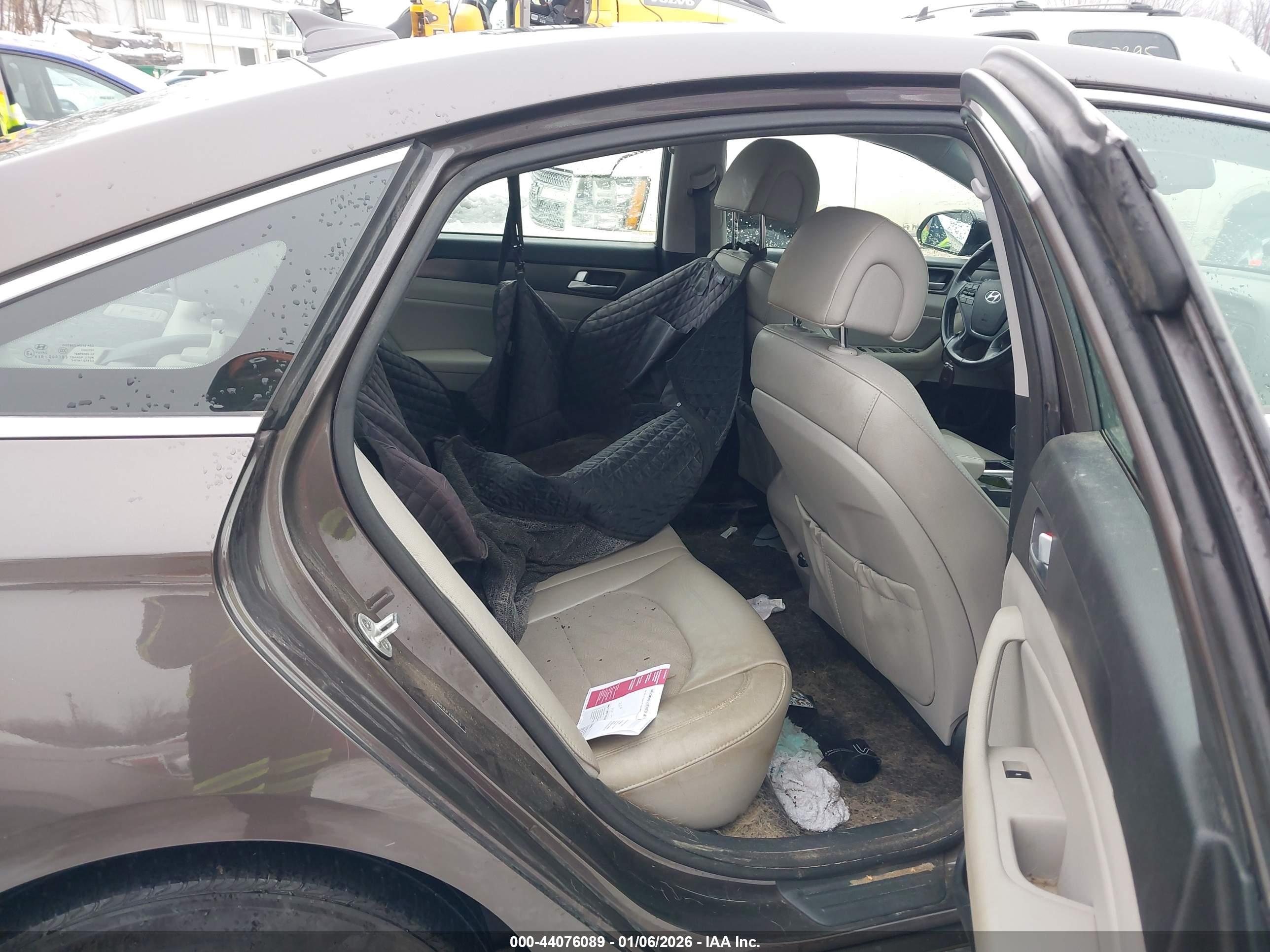 HYUNDAI SONATA image 8