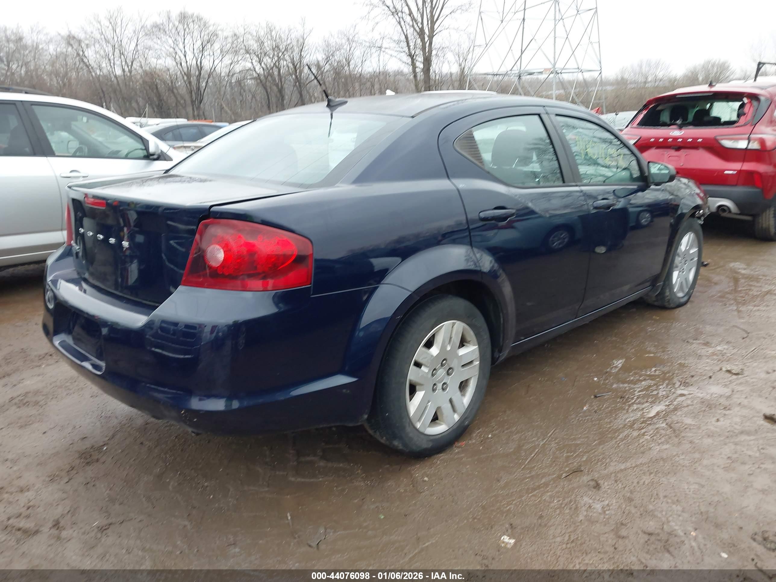 DODGE AVENGER image 4