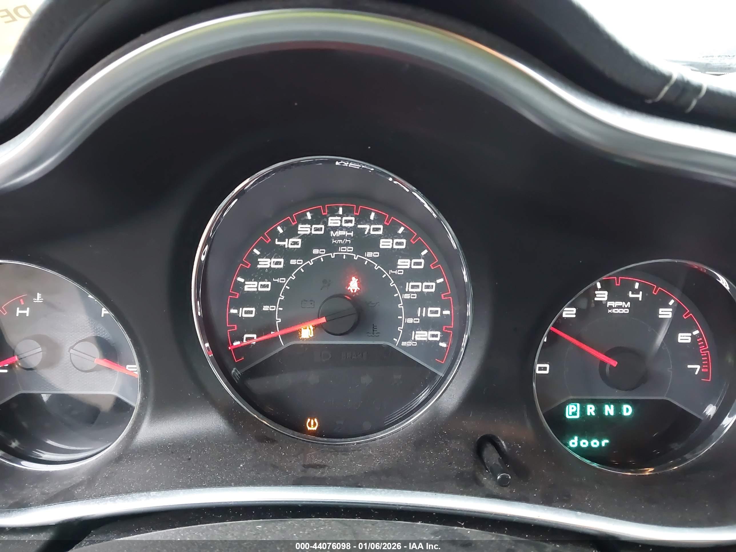 DODGE AVENGER image 7