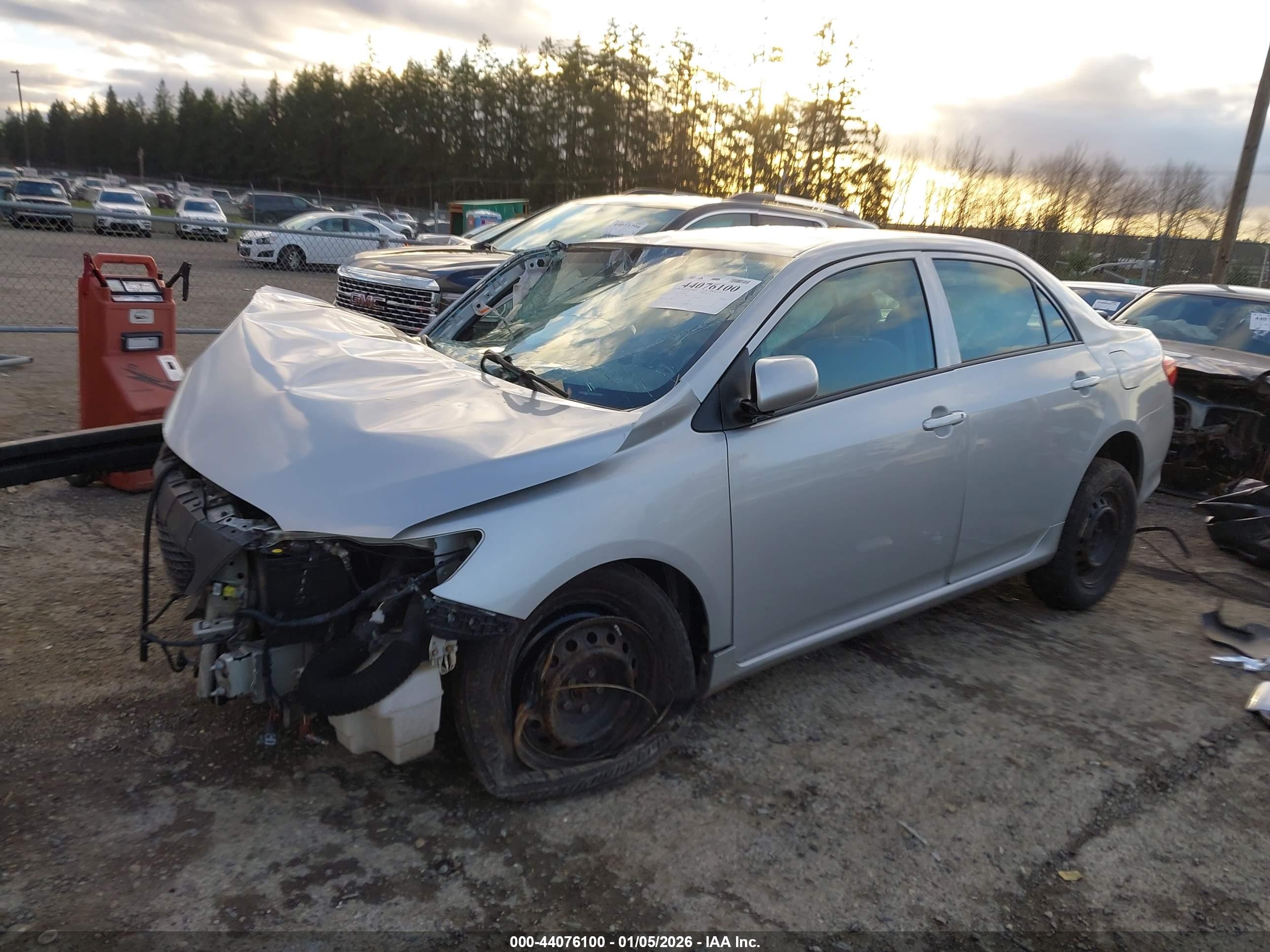 TOYOTA COROLLA image 2
