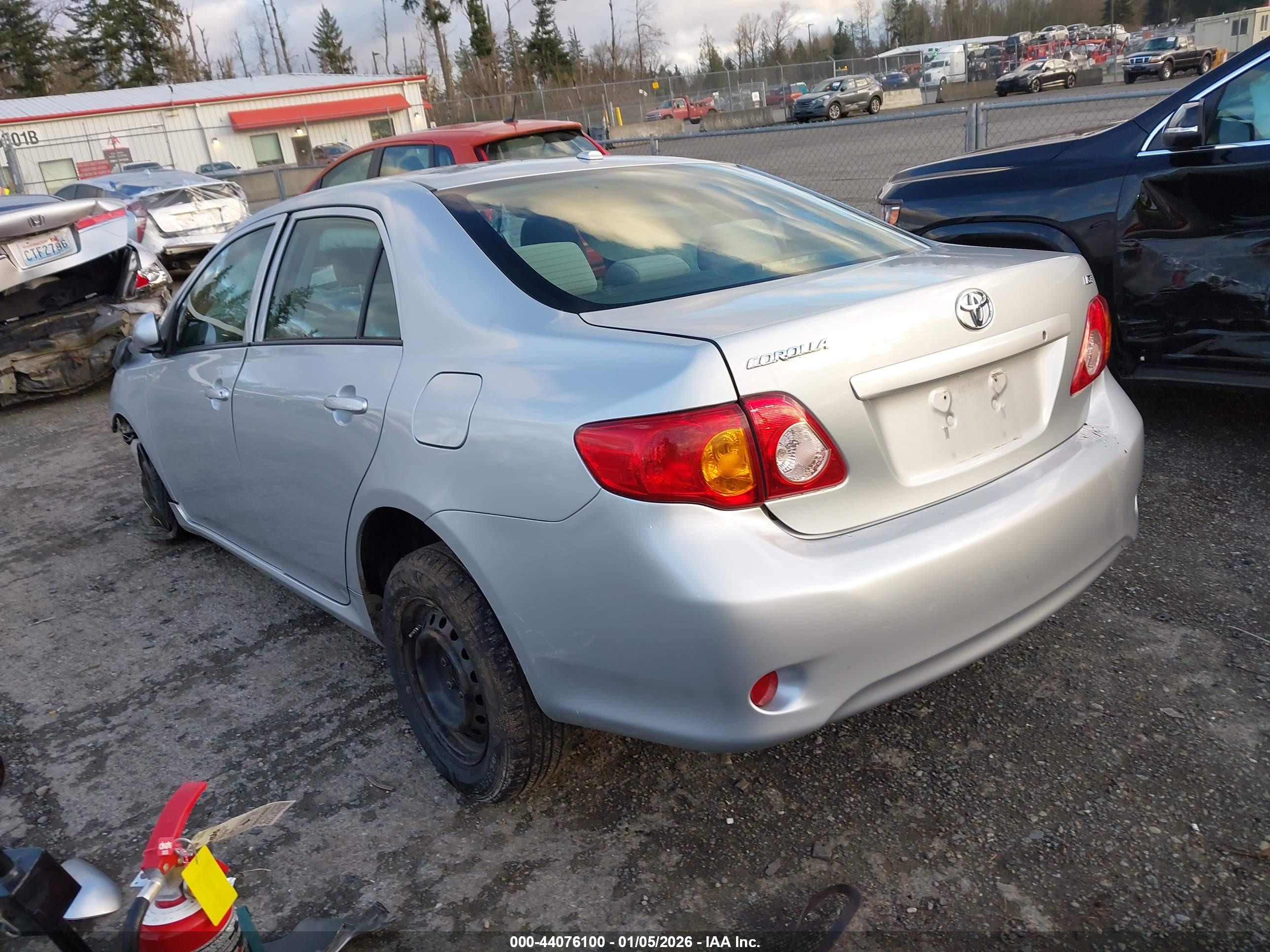 TOYOTA COROLLA image 3