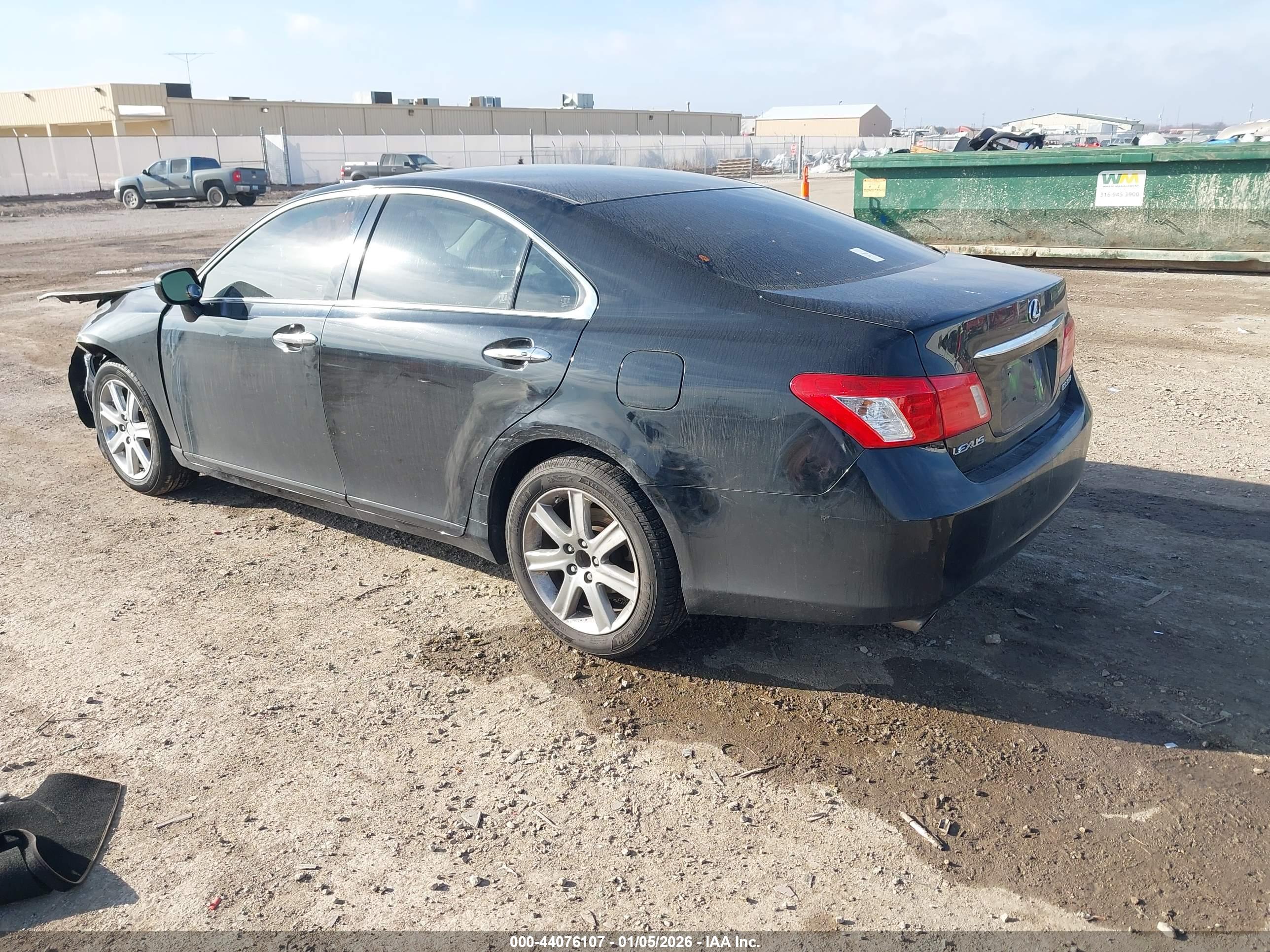 LEXUS ES image 3