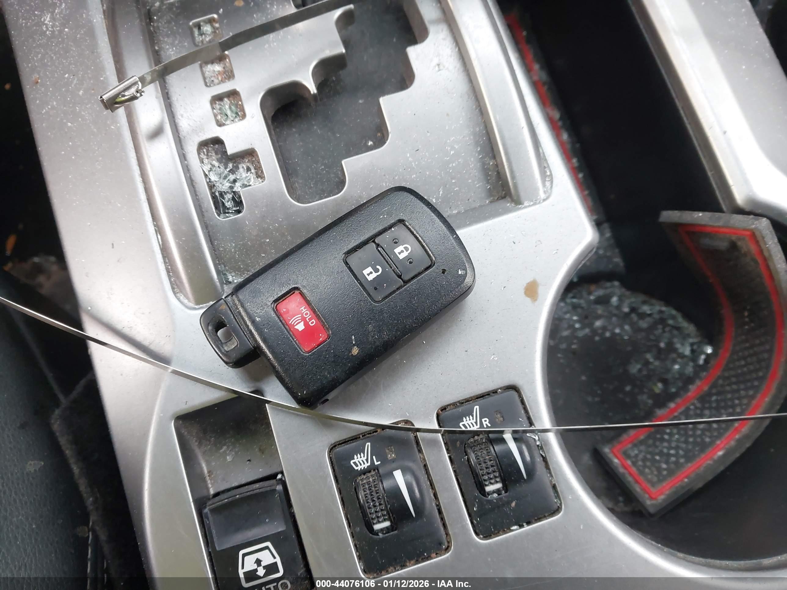 TOYOTA 4RUNNER image 11