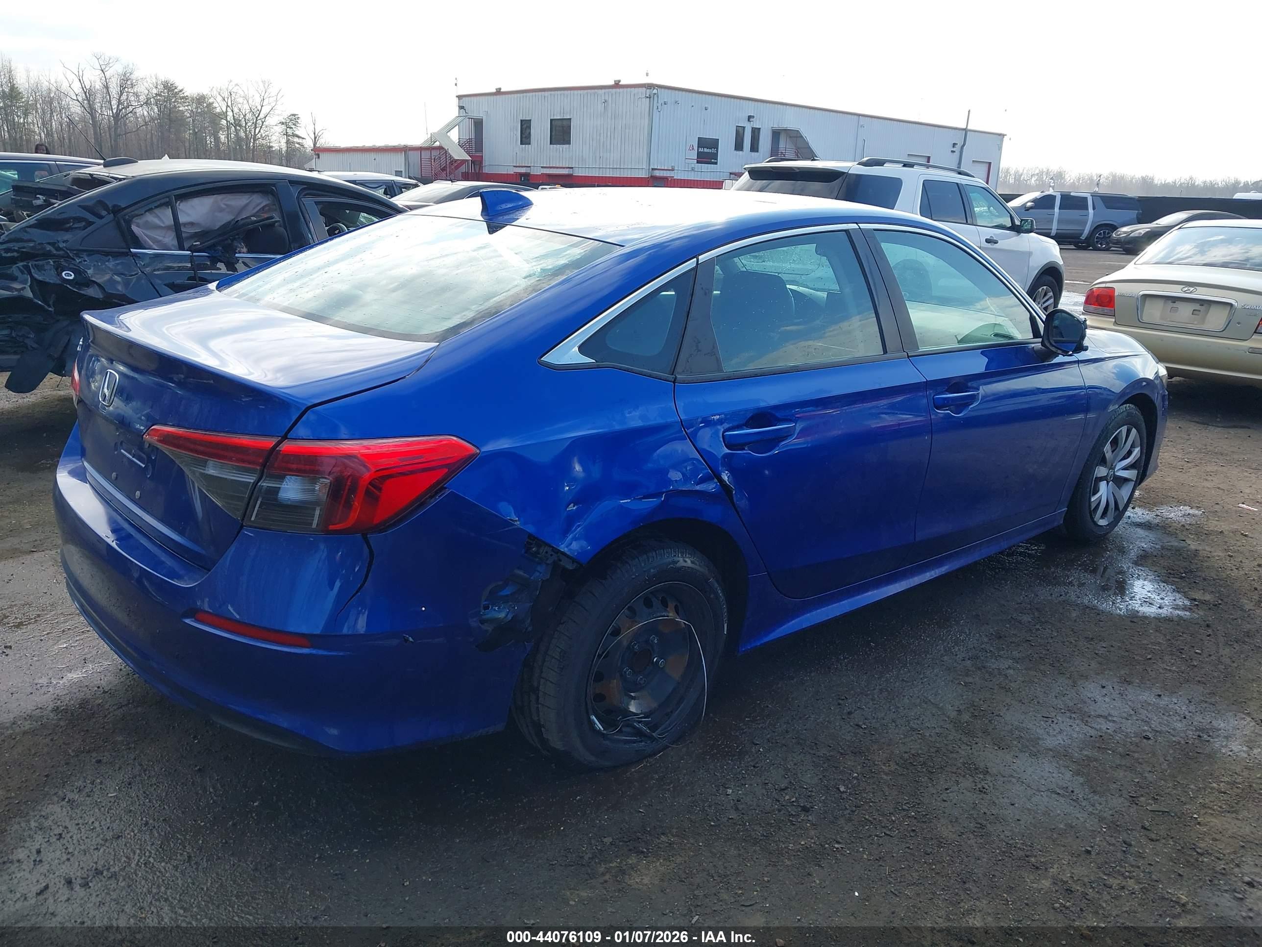 HONDA CIVIC image 4