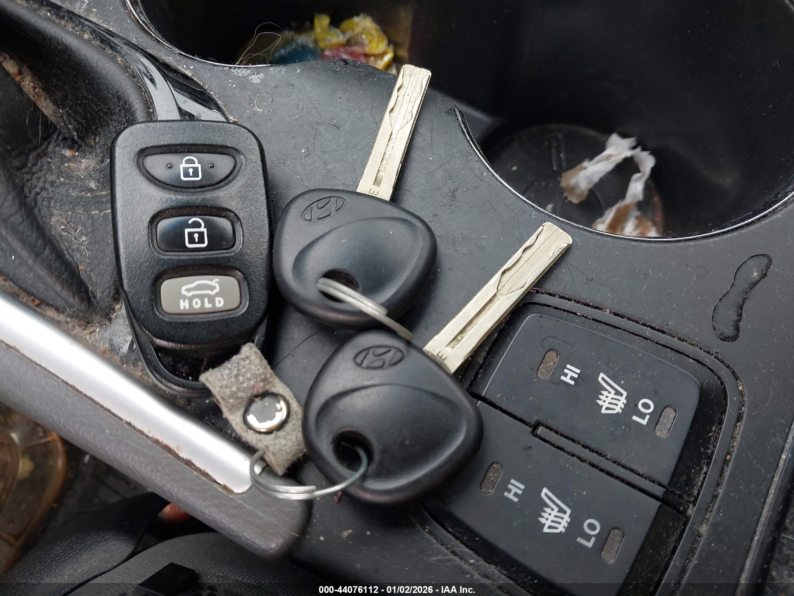 HYUNDAI SONATA image 11