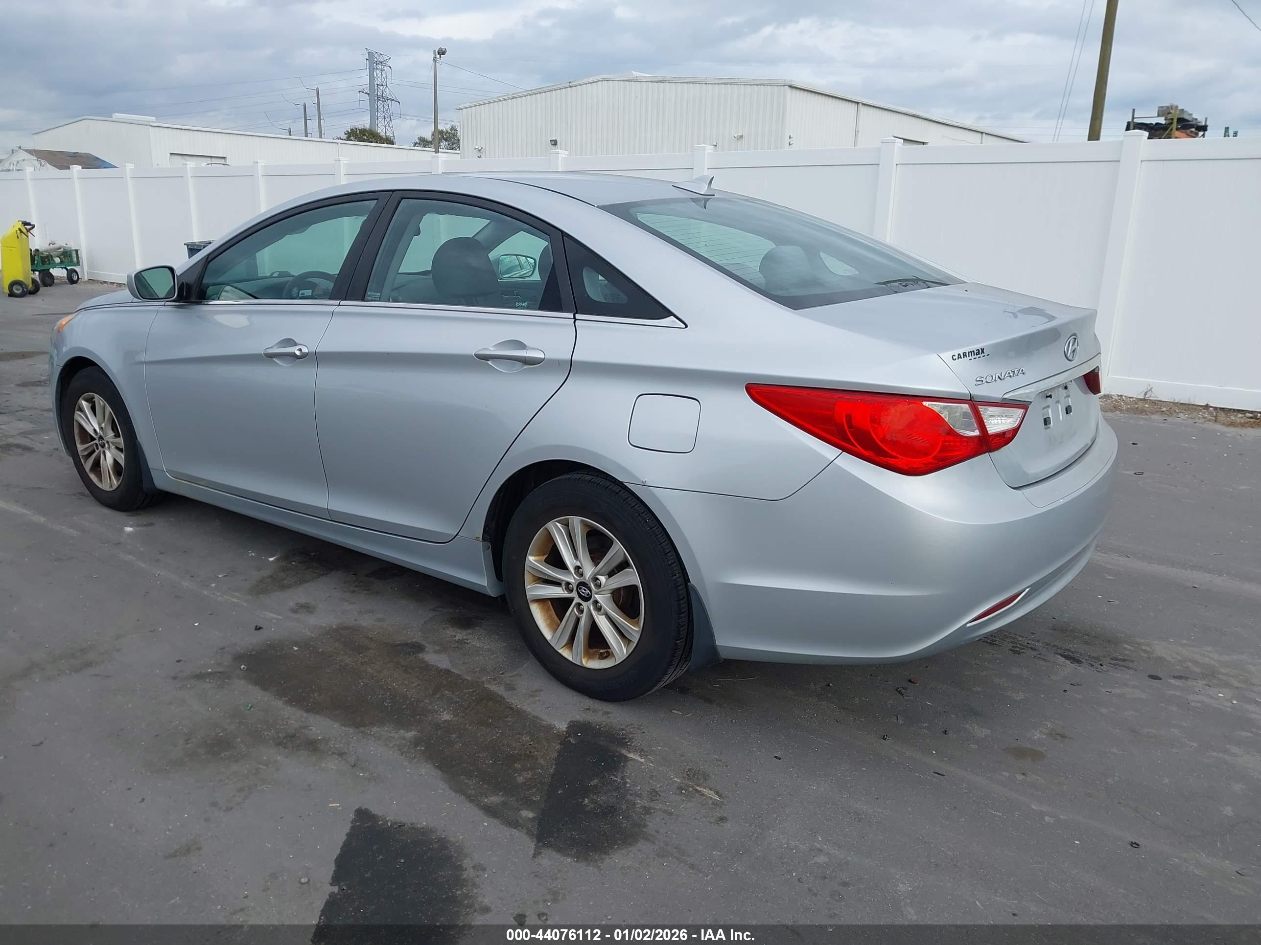 HYUNDAI SONATA image 3