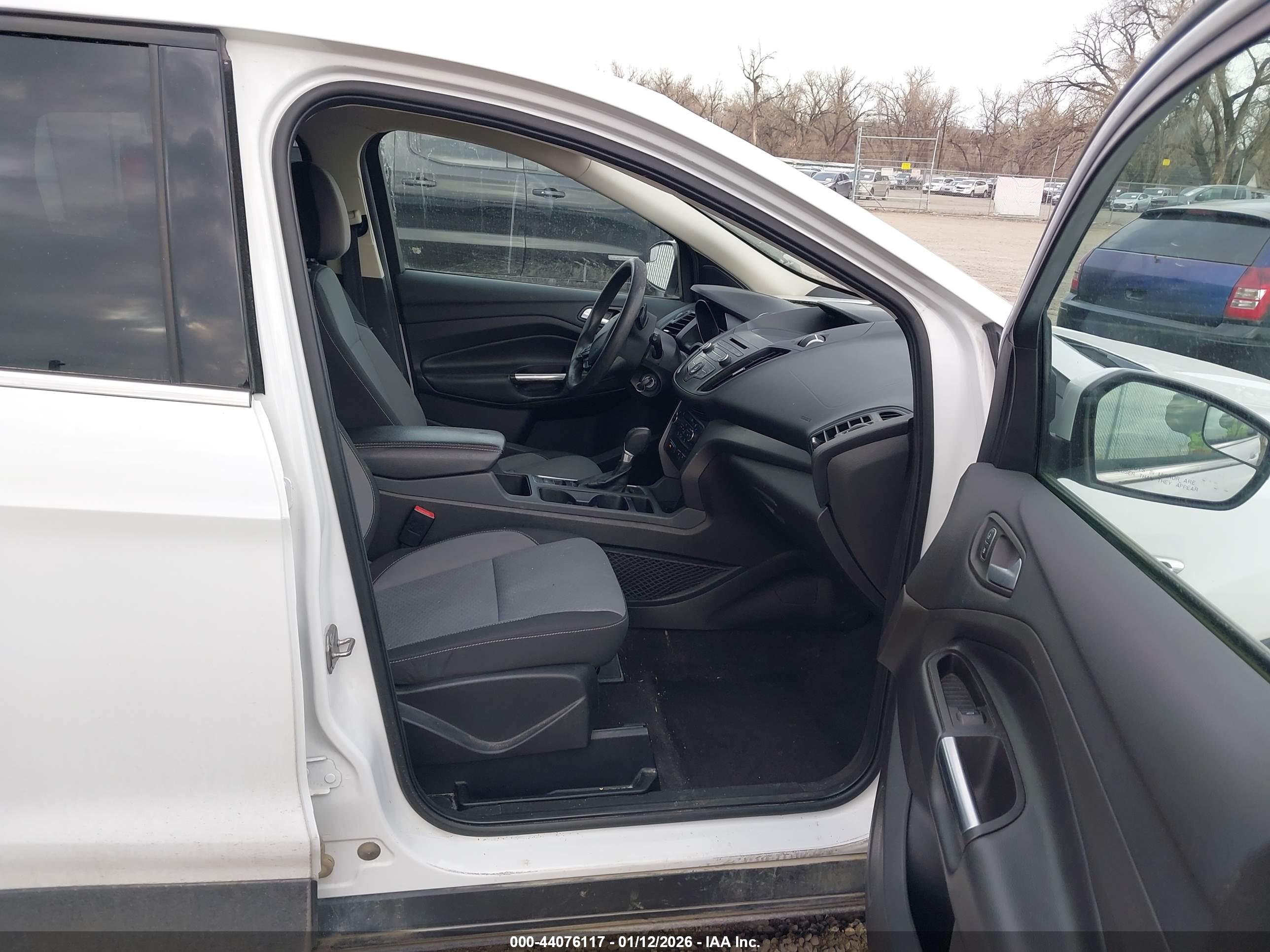 FORD ESCAPE image 5