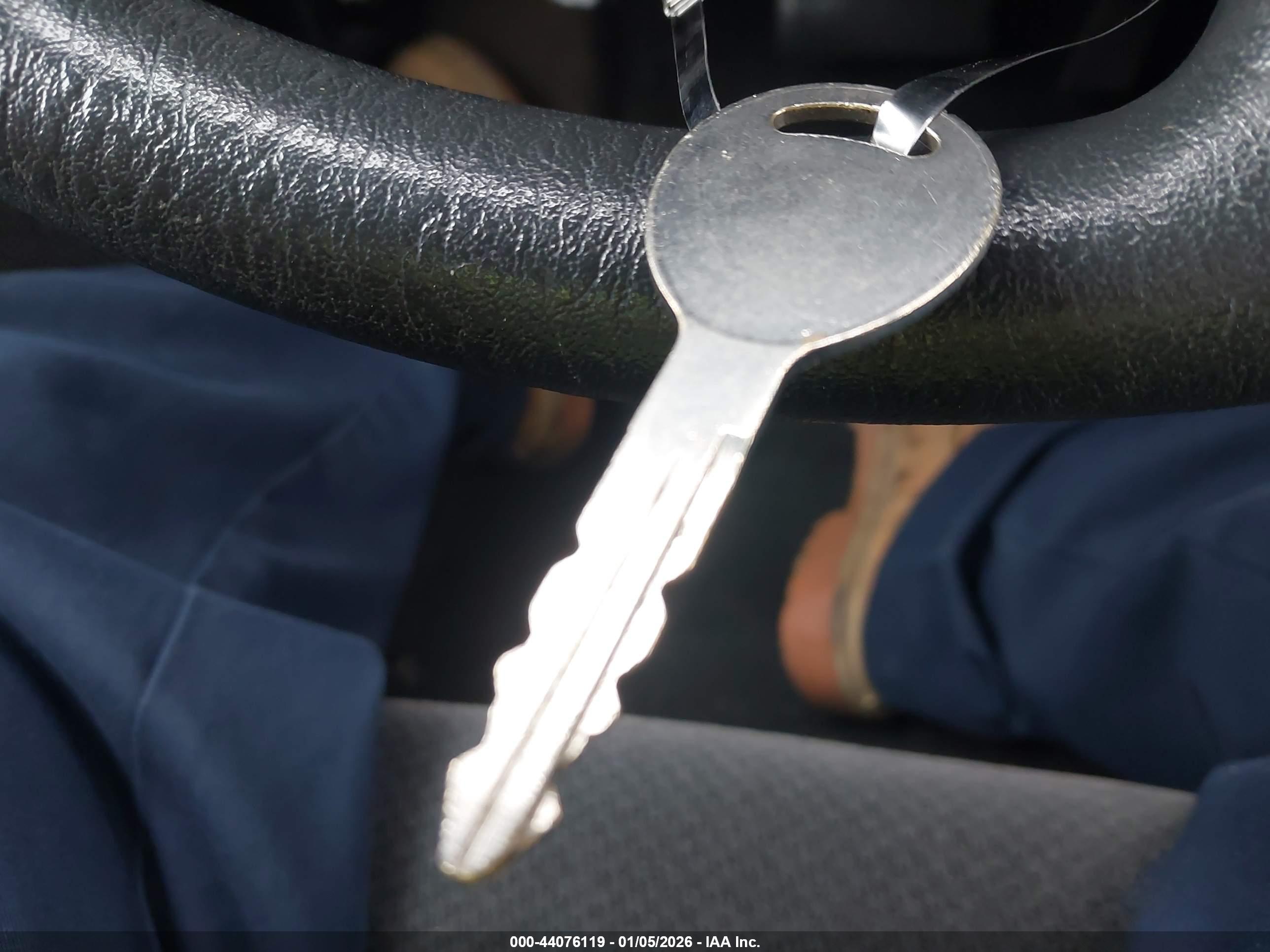 CHRYSLER SEBRING image 11