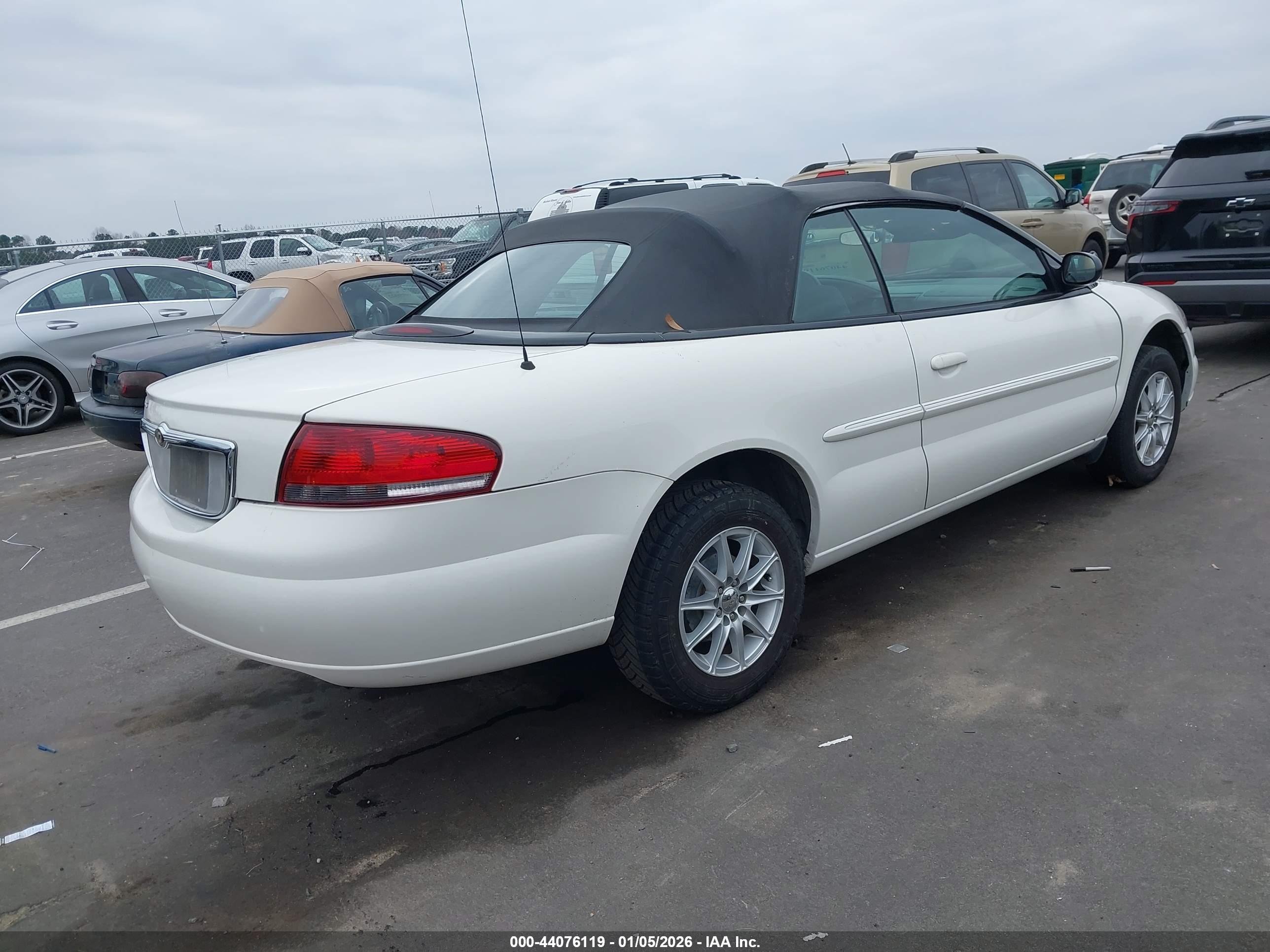 CHRYSLER SEBRING image 4
