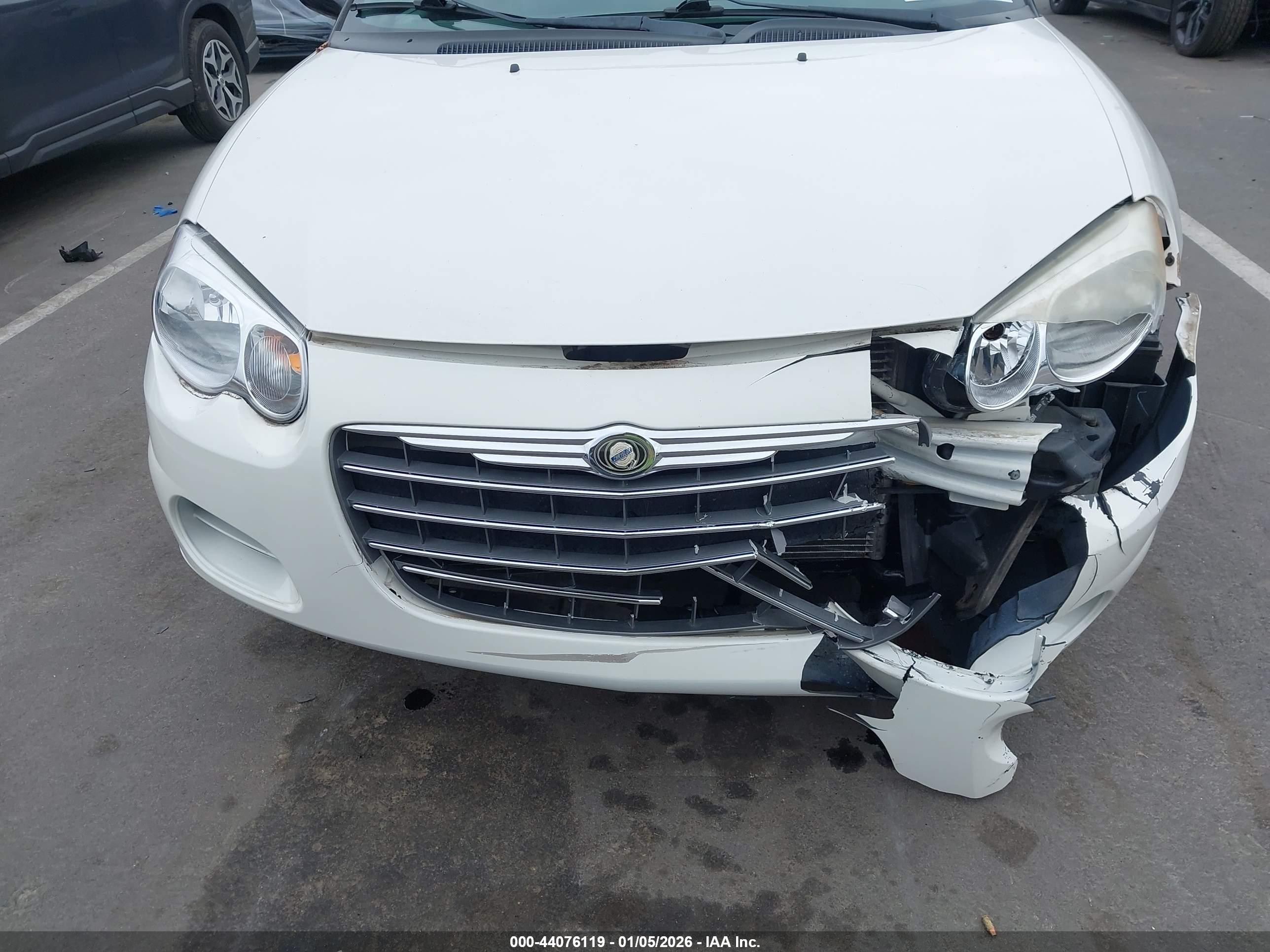 CHRYSLER SEBRING image 6