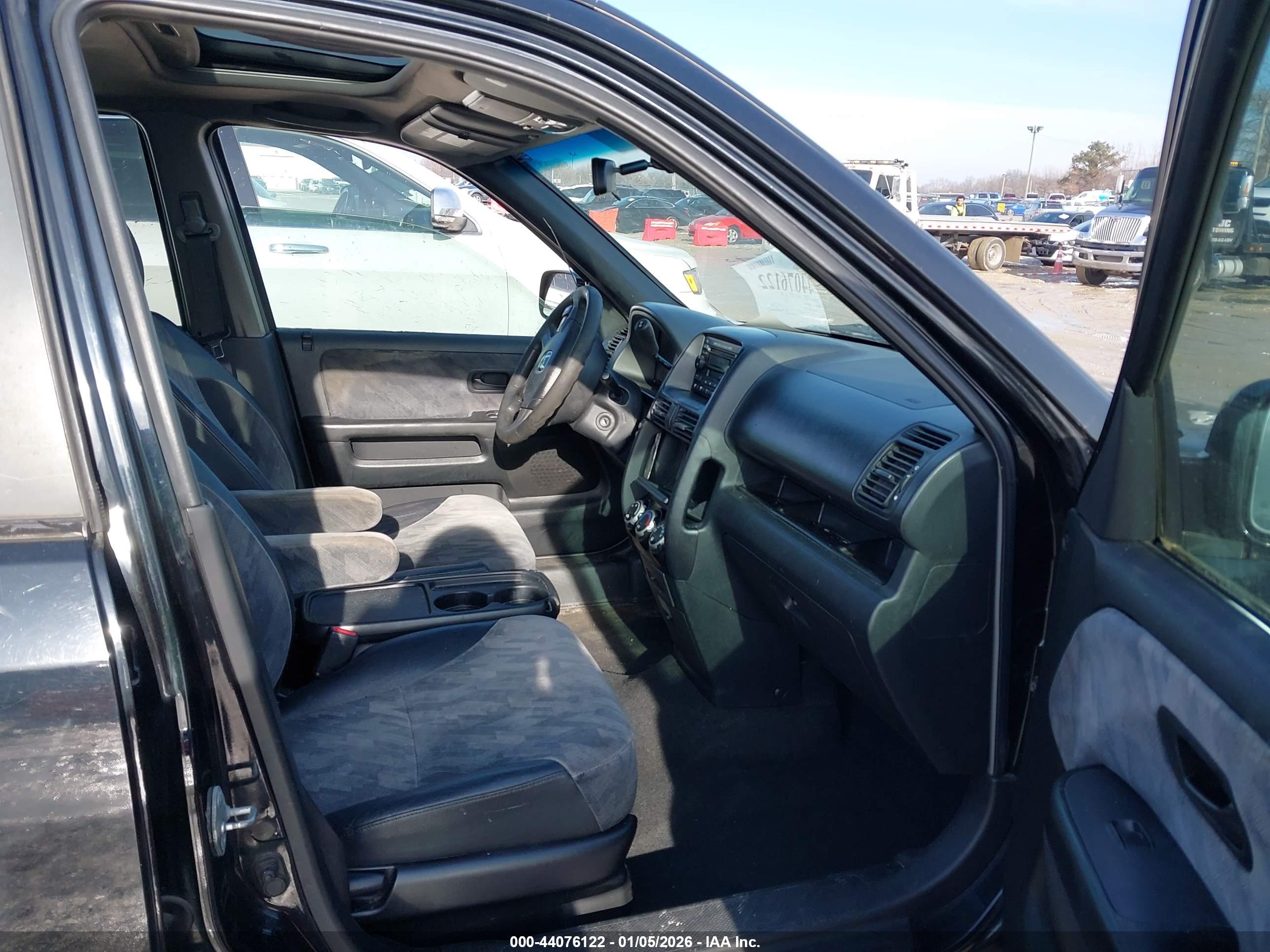 HONDA CR-V image 5