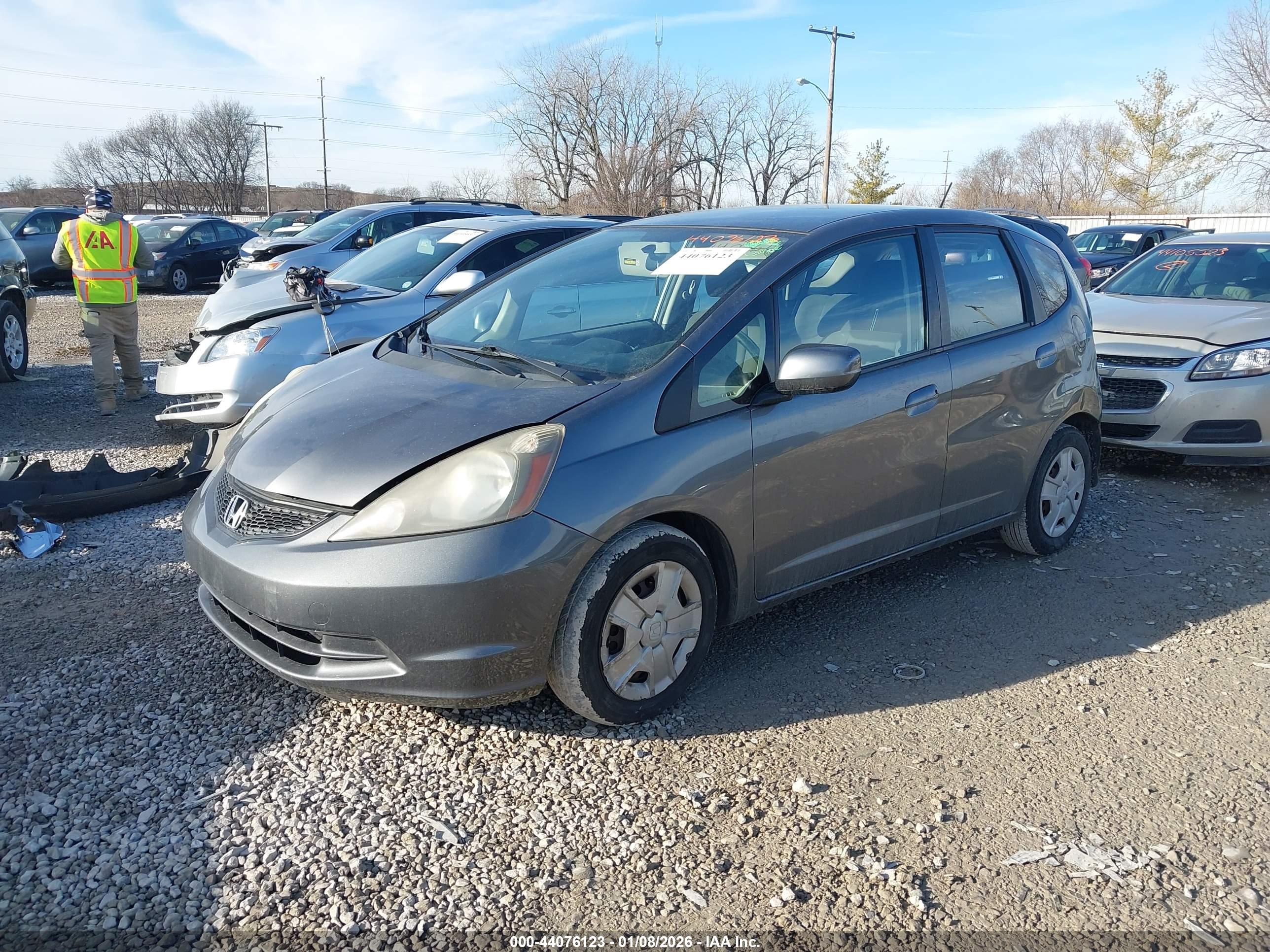 HONDA FIT image 2