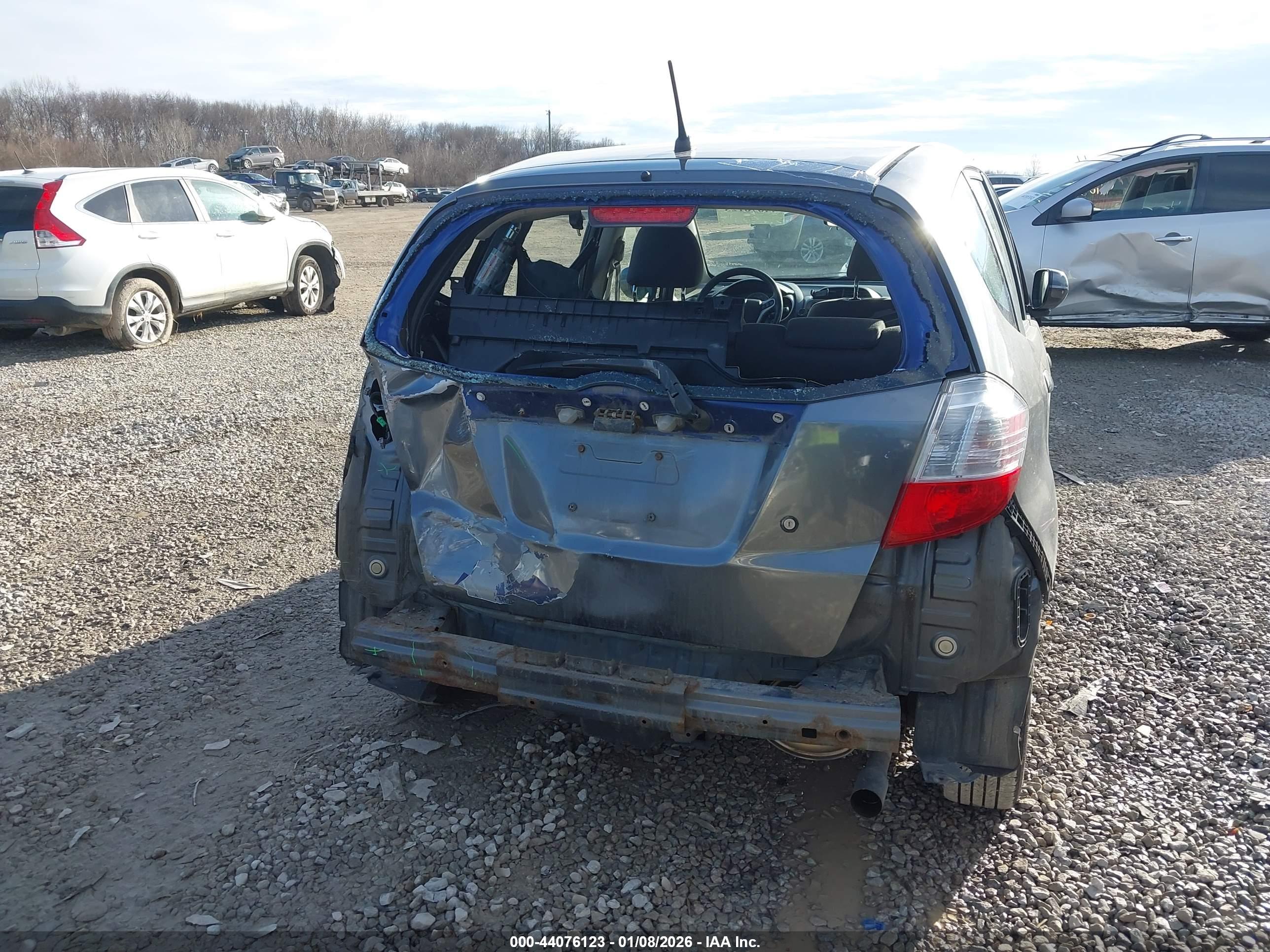 HONDA FIT image 6