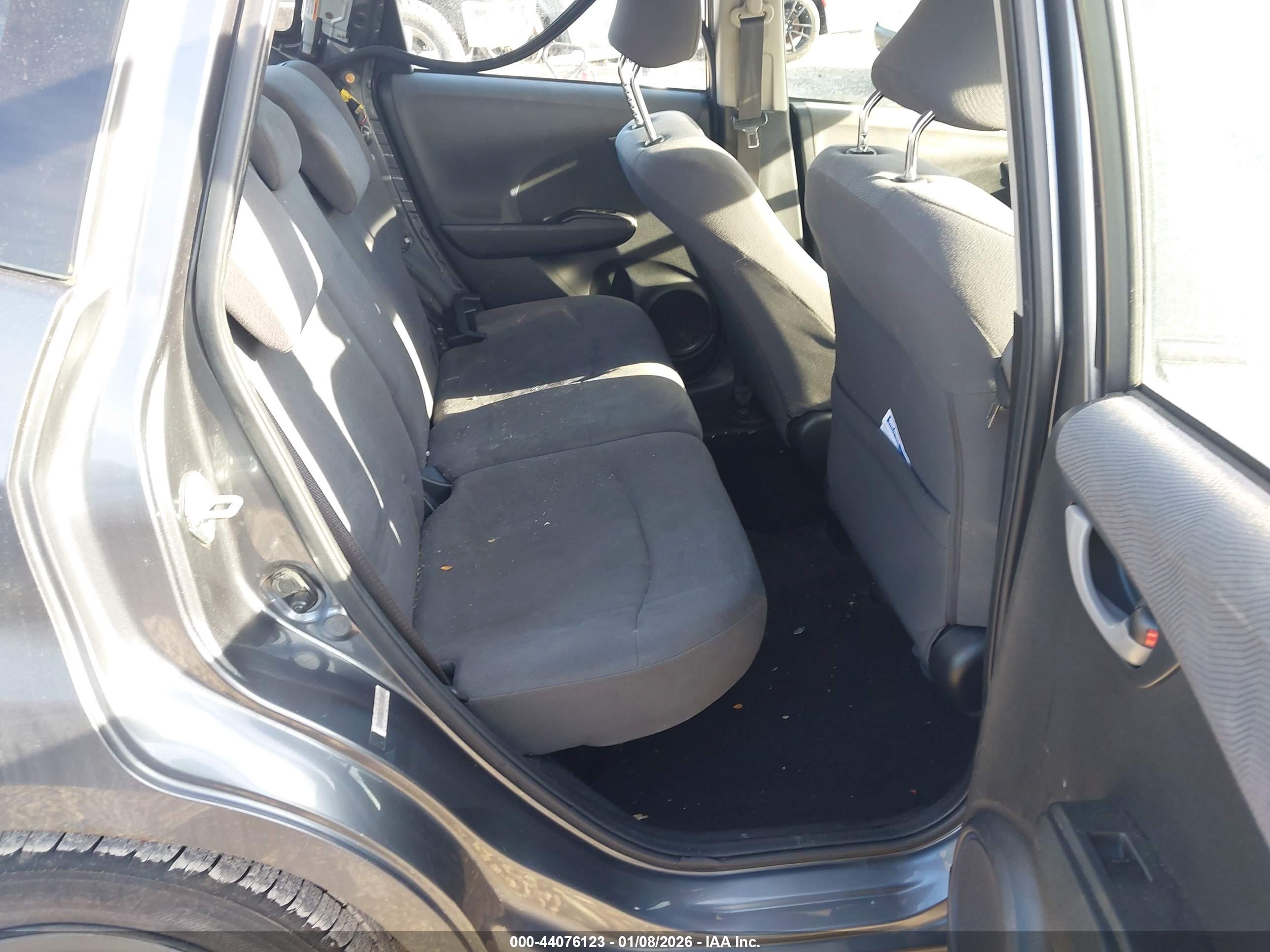 HONDA FIT image 8