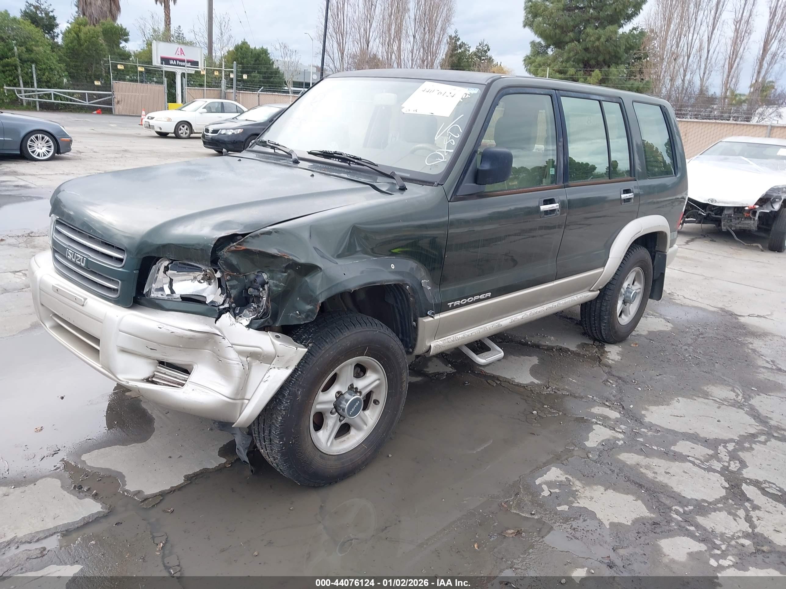 ISUZU TROOPER image 2