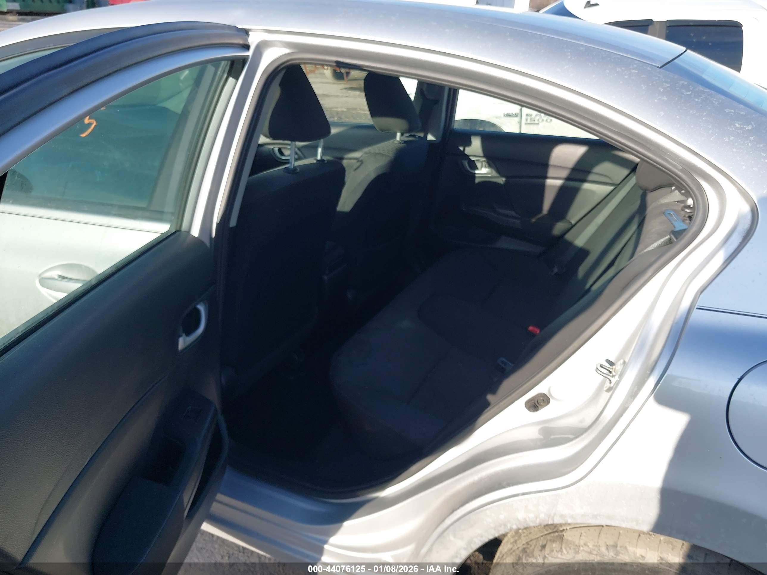 HONDA CIVIC image 8