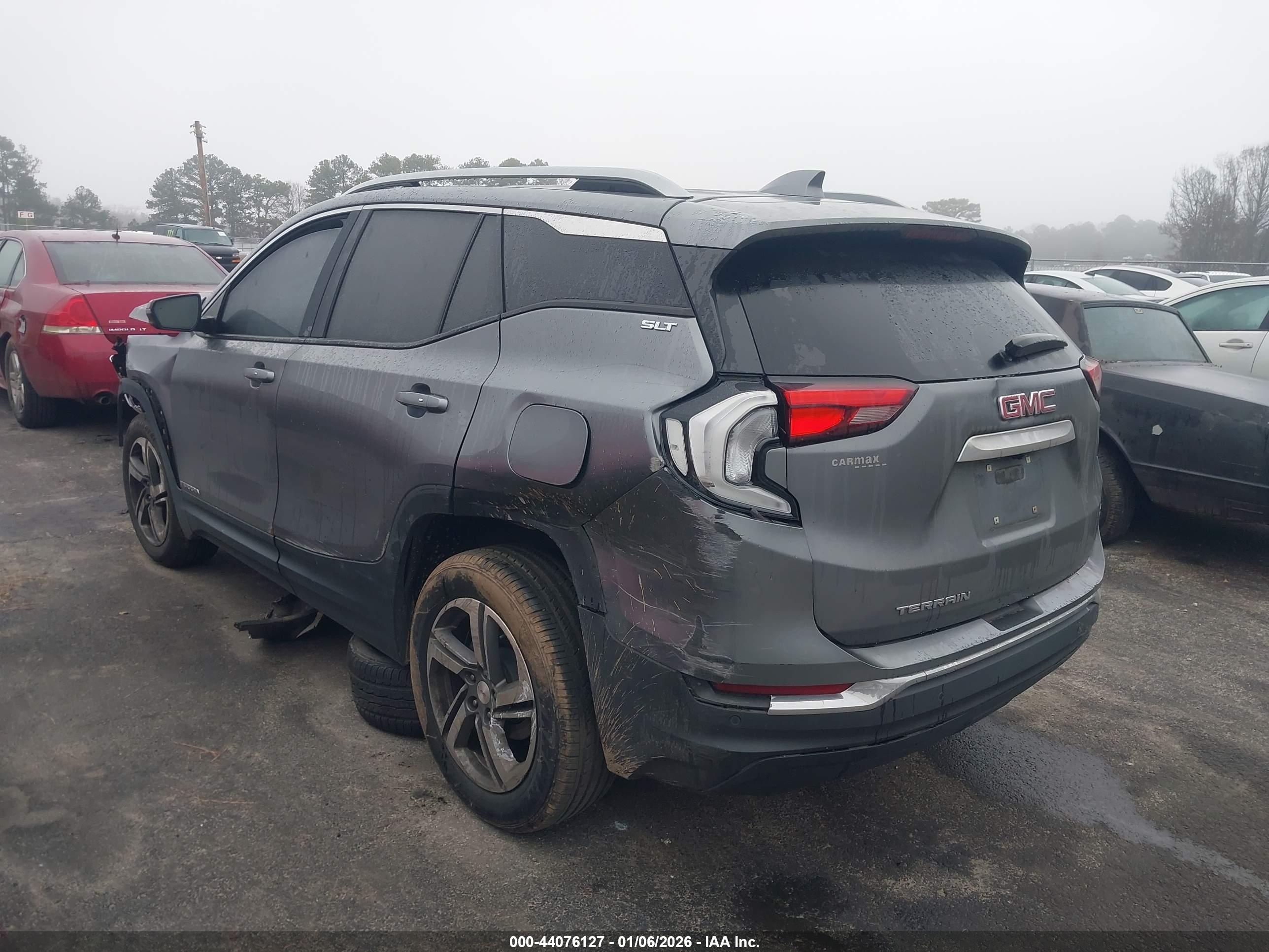 GMC TERRAIN image 3