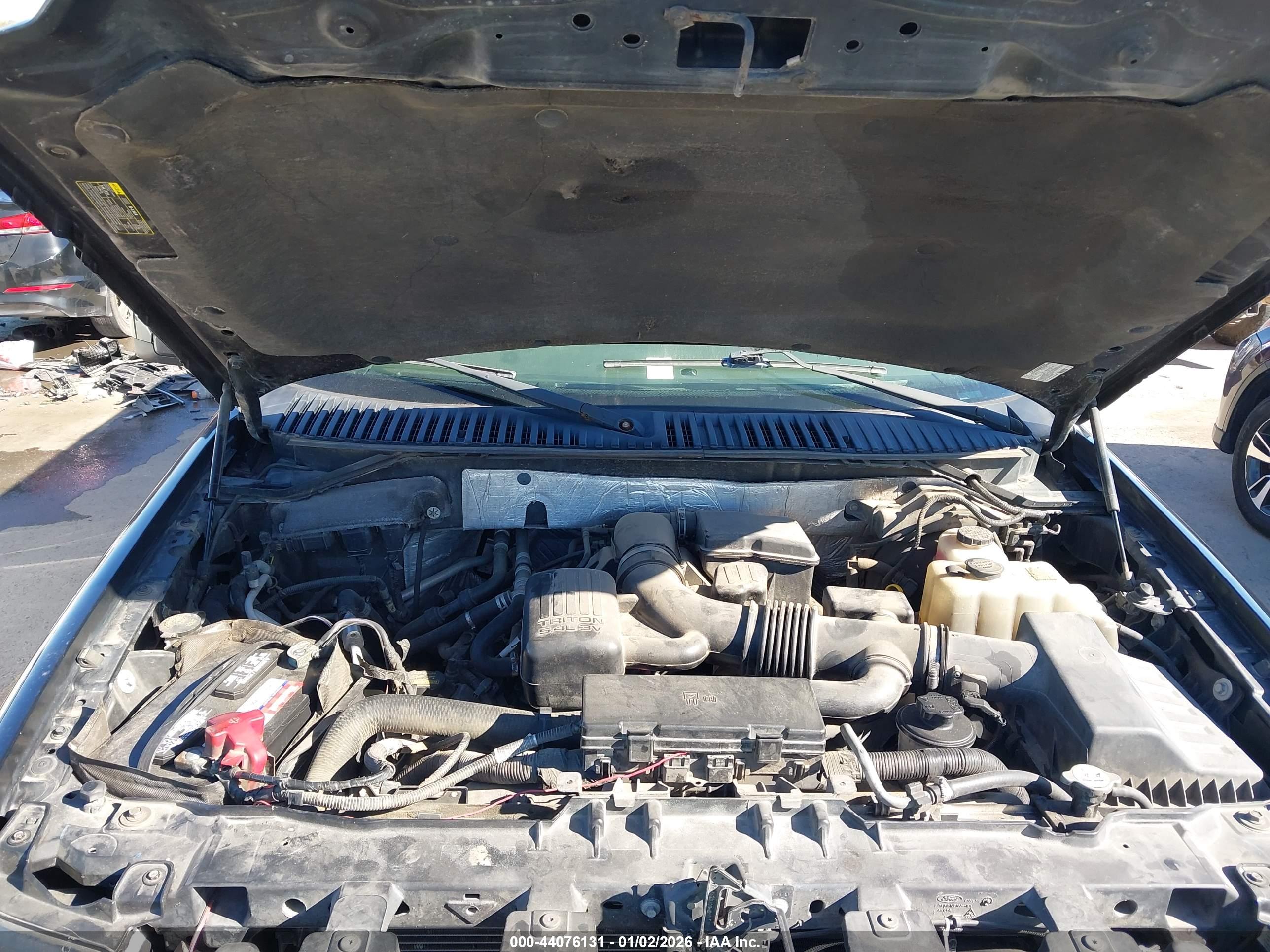 FORD EXPEDITION image 10