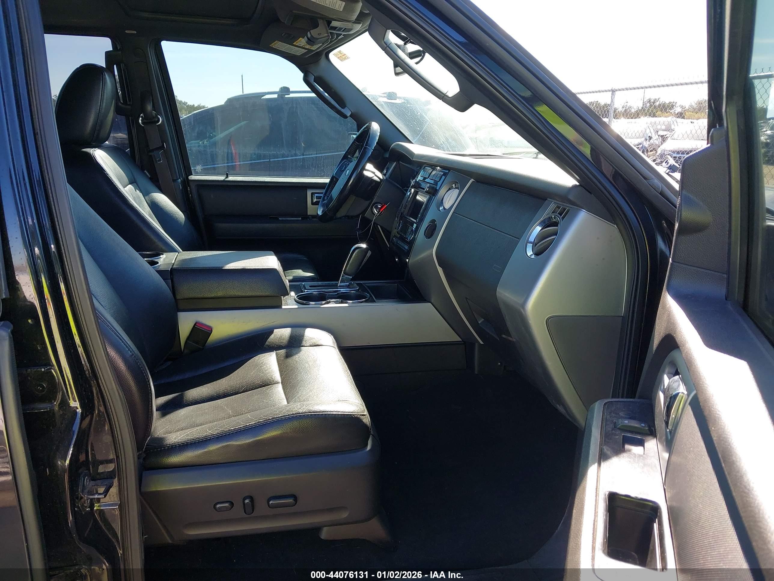 FORD EXPEDITION image 5