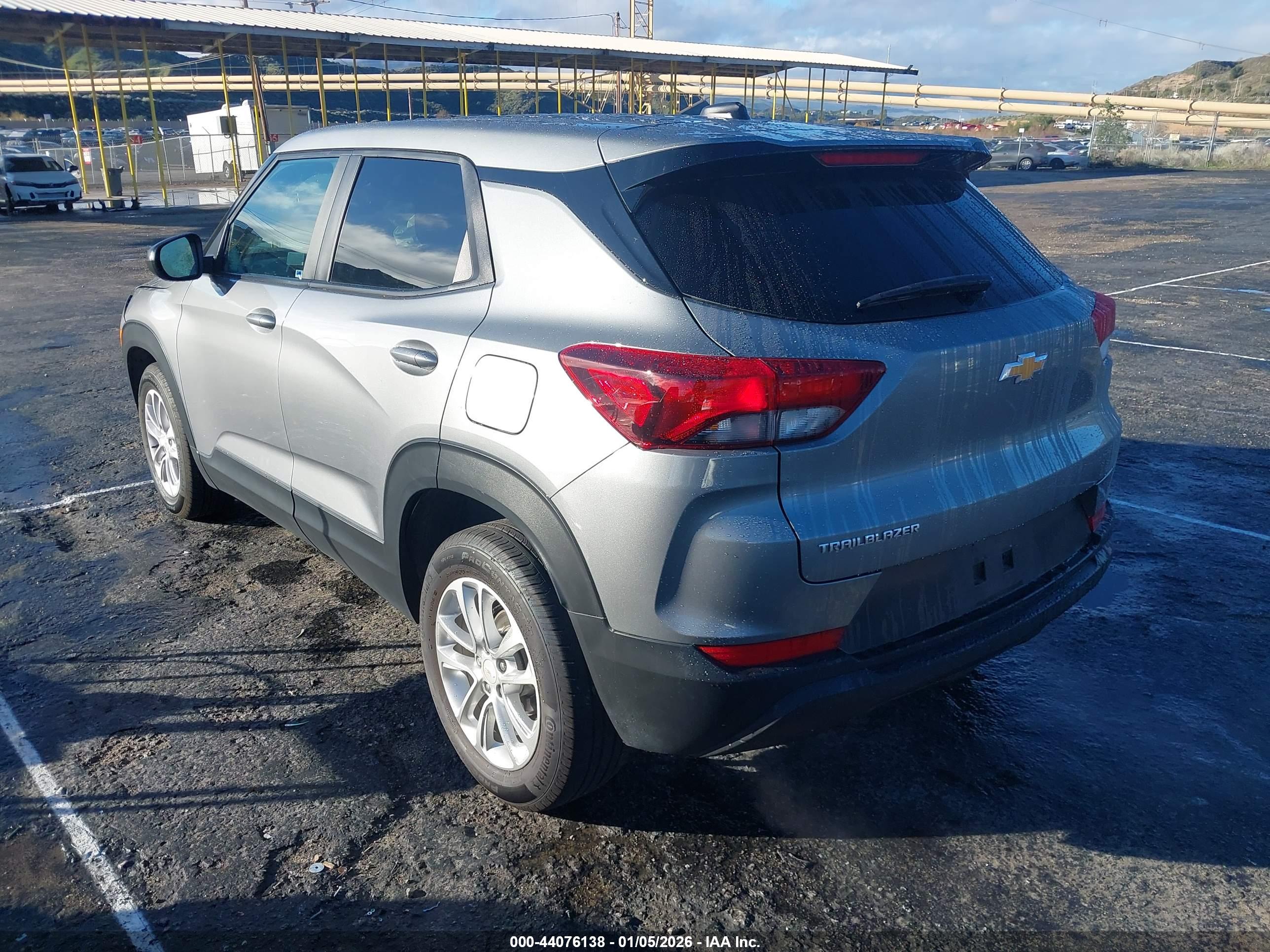 CHEVROLET TRAILBLAZER image 3