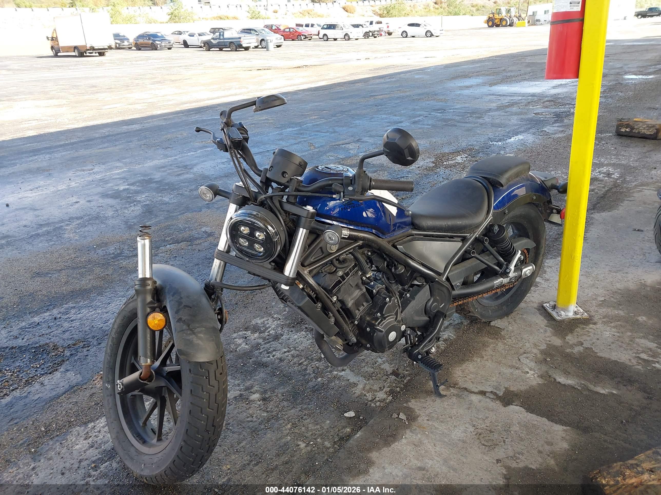 HONDA CMX300 image 2