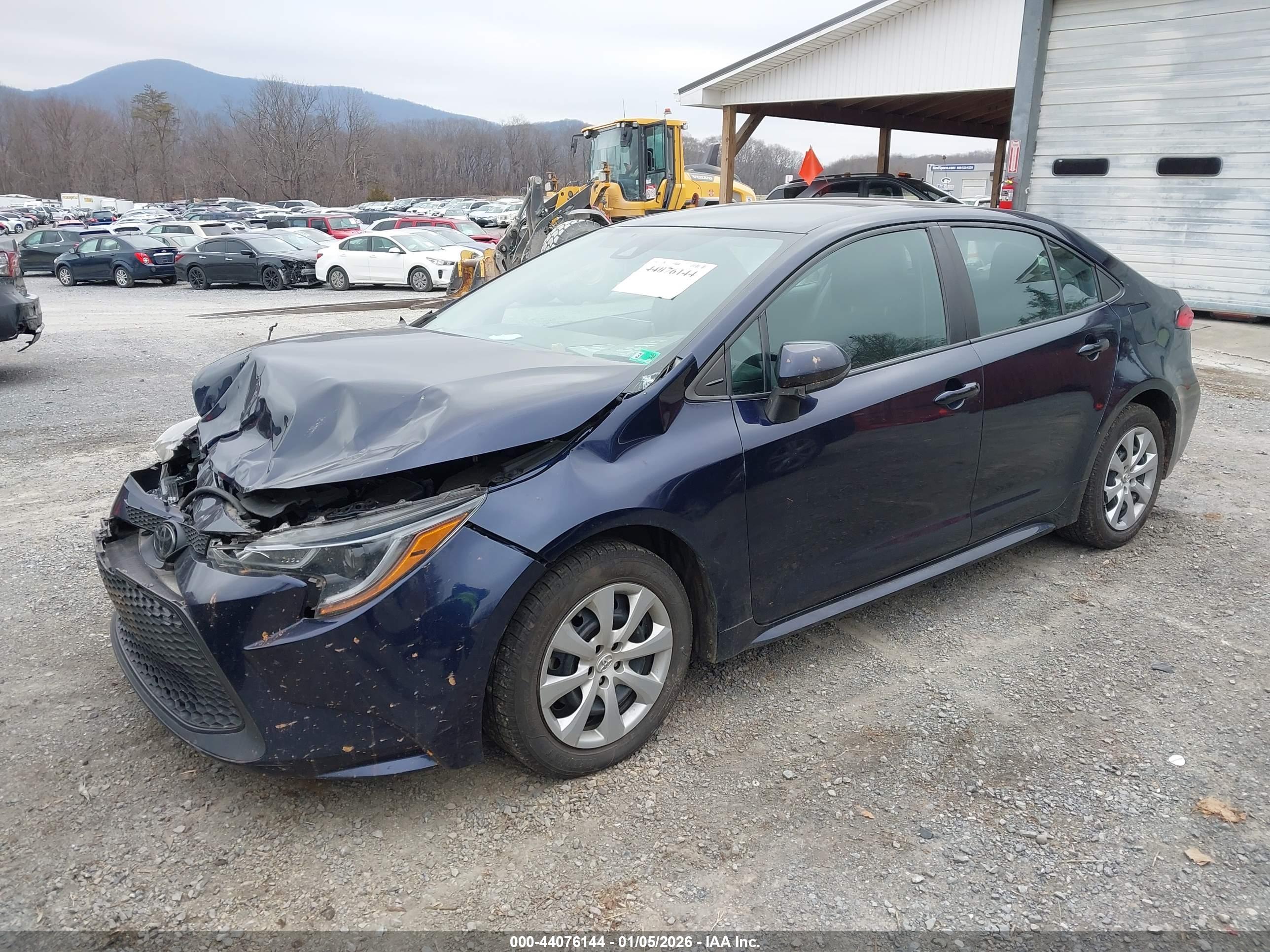 TOYOTA COROLLA image 2