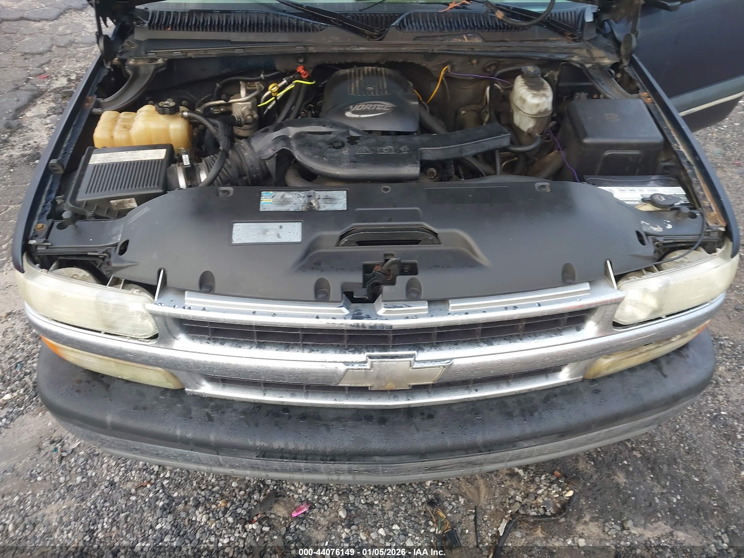CHEVROLET TAHOE image 10